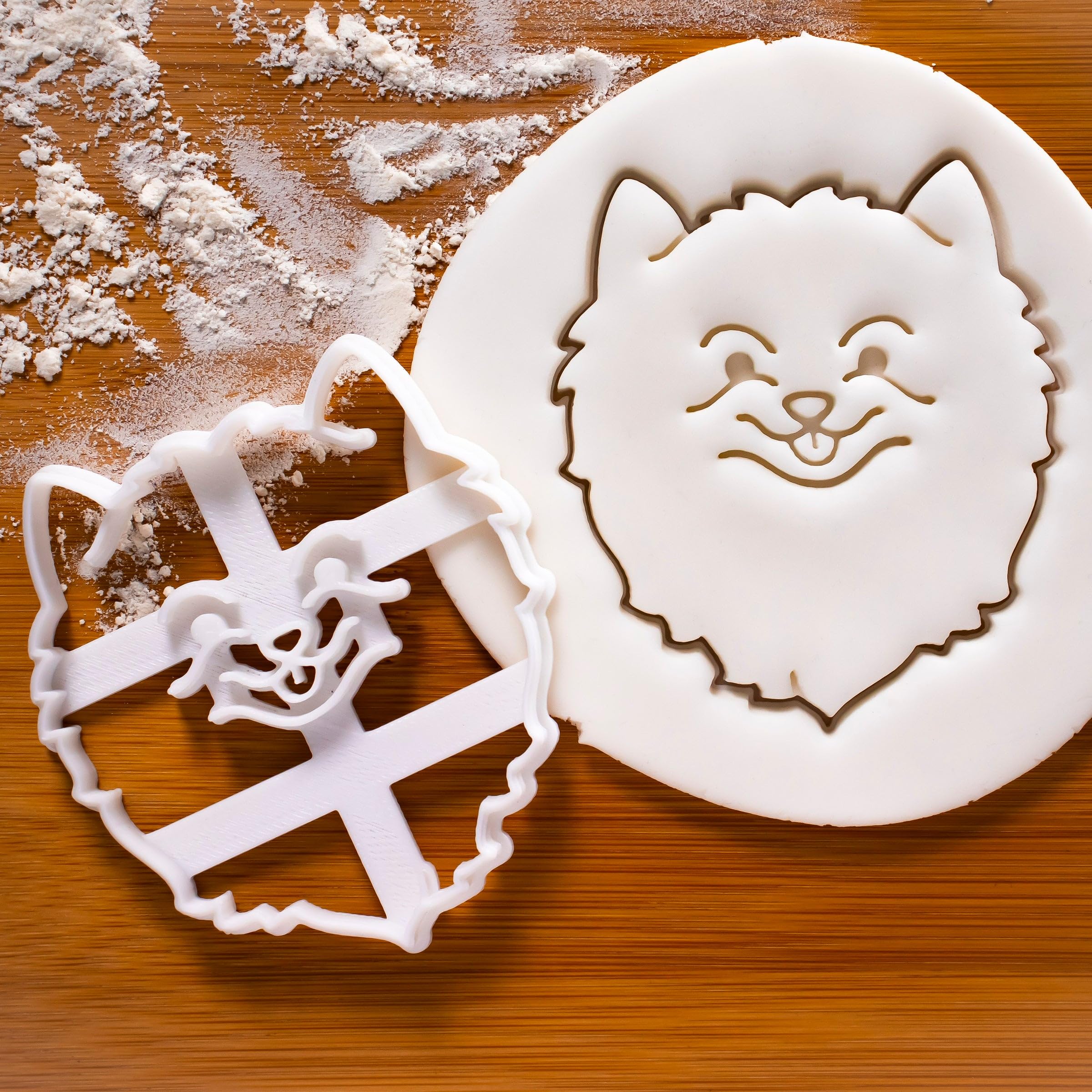 Pomeranian Face Cookie Cutter - 1 Piece Stainless Steel Dog Shaped Biscuit Mold for Baking | Perfect for Dog Lovers, Birthday Parties & Holiday Treats