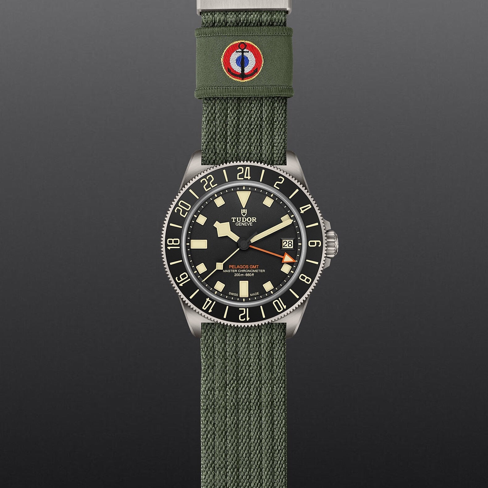 Pelagos FXD GMT M2542G257NU 0002 - Luxury Dive Watch with GMT Function - Perfect for Travel, Diving & Professional Use
