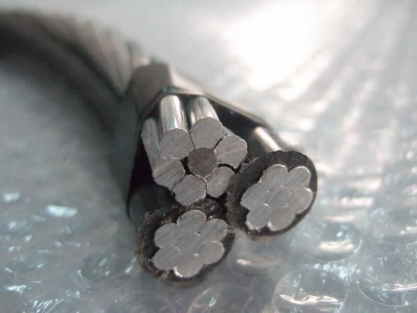 300' Aluminum 6-6-6 Triplex Overhead Service Drop Cable - Nassau Electrical Supply - Ideal for Residential & Commercial Power Distribution