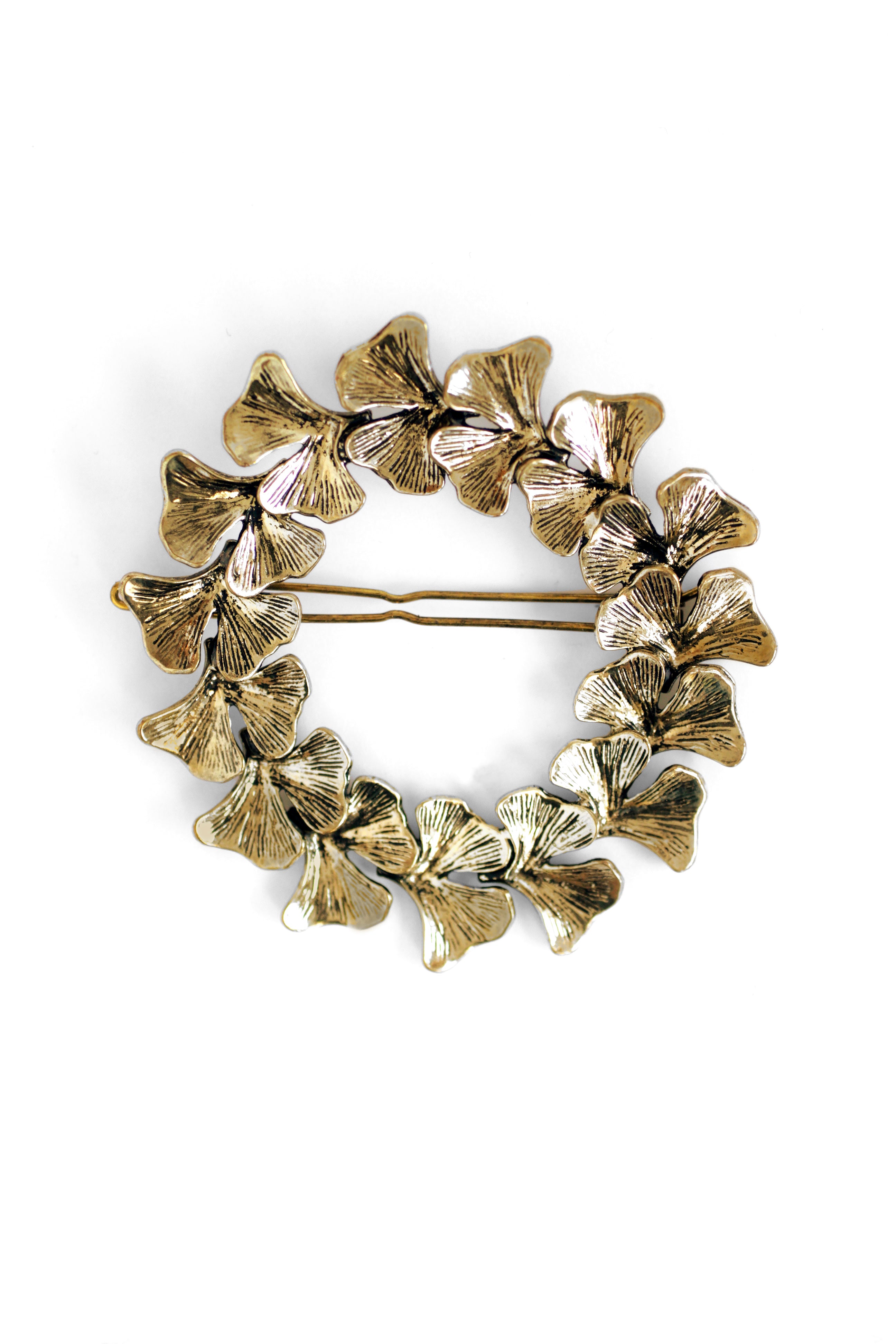 Botanical Fern Wreath Hair Clip - Antique Gold Statement Piece for Weddings, Boho Fashion & Special Occasions