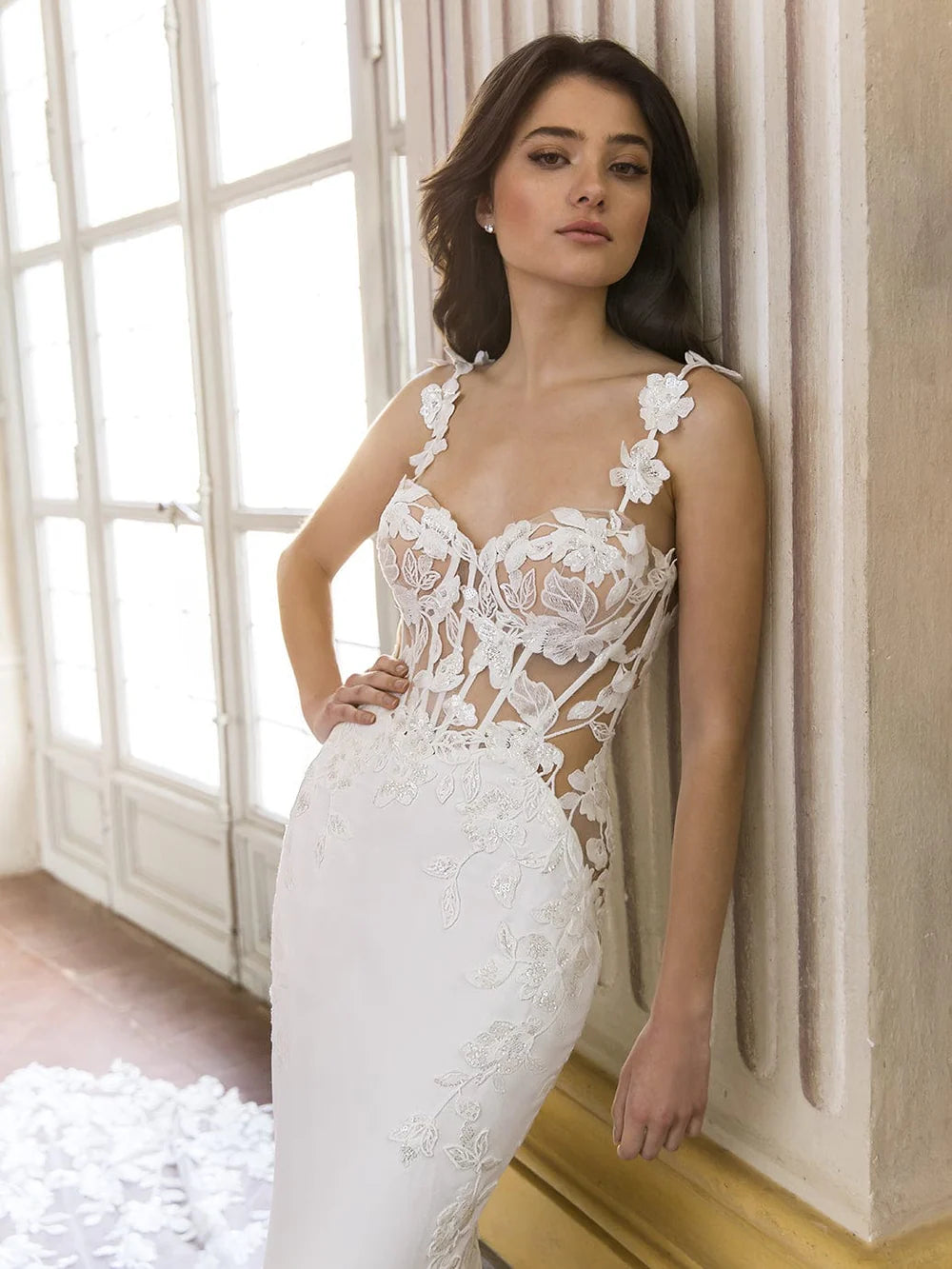 Enzoani Tamara Elegant Lace Wedding Dress - Perfect for Bridal Ceremonies, Vow Renewals & Formal Events