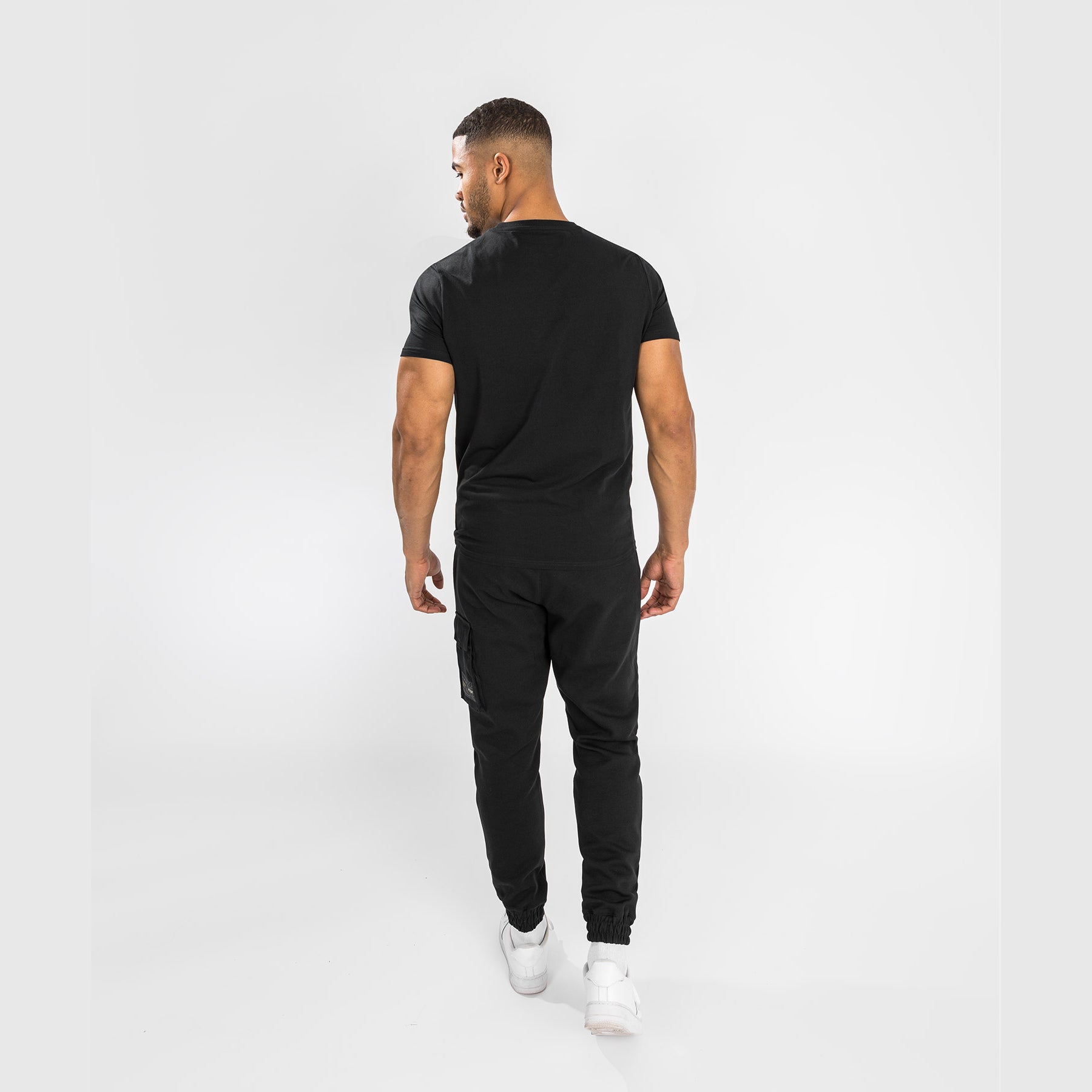 Venum Absolute 2.0 MMA Training T-Shirt - Adjustable Fit, Black & Gold - Perfect for Boxing, Muay Thai & Fitness Workouts