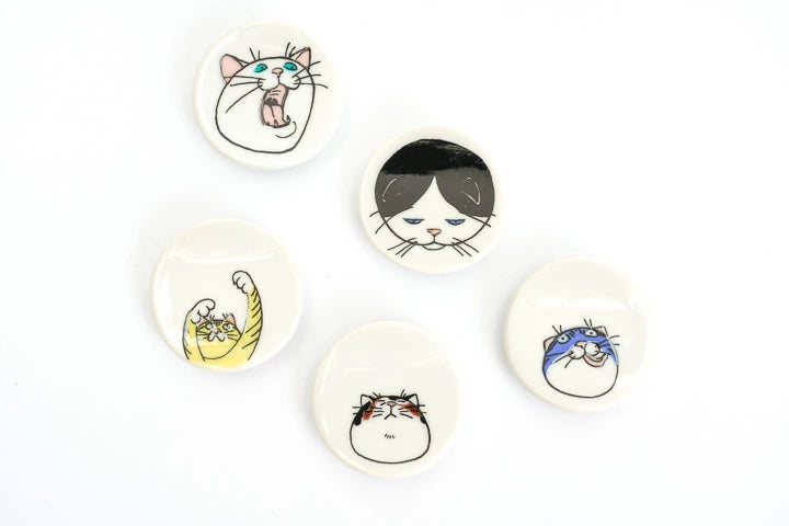 Japanese Kutani Ware Cat Chopstick Rest Set - 5pcs Handmade Ceramic Chopstick Holder for Sushi, Asian Dining & Home Decor