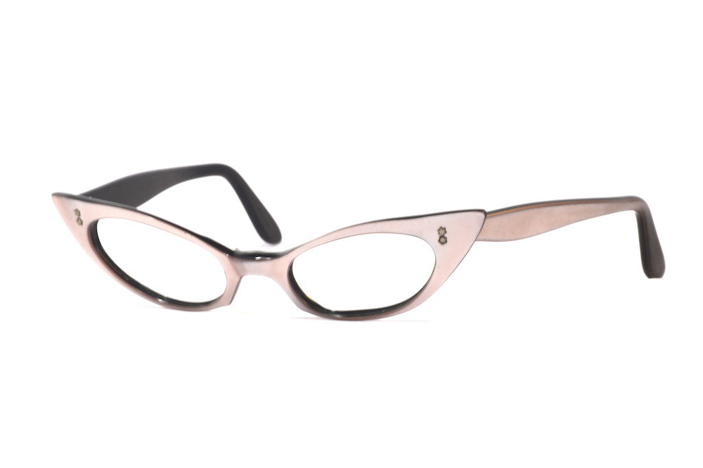 Vintage Cat Eye Sunglasses for Women - Pee Gee Pepita Retro Style UV Protection - Perfect for Beach, Driving & Fashion Accessories