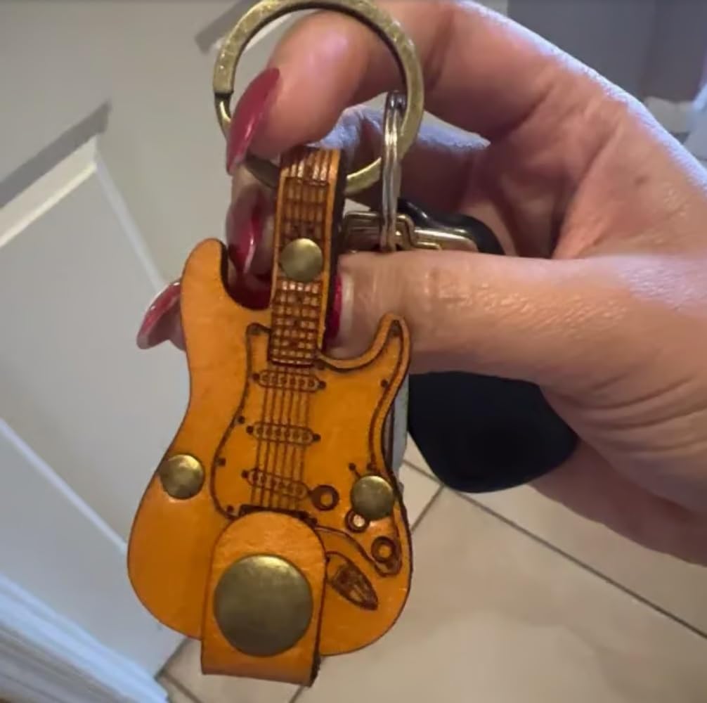 Premium Leather Guitar Pick Holder Keychain - Durable Guitar Pick Fob with Keyring - Perfect Christmas Gift for Guitarists & Musicians - Ideal for Practice, Gigs, and Music Lovers