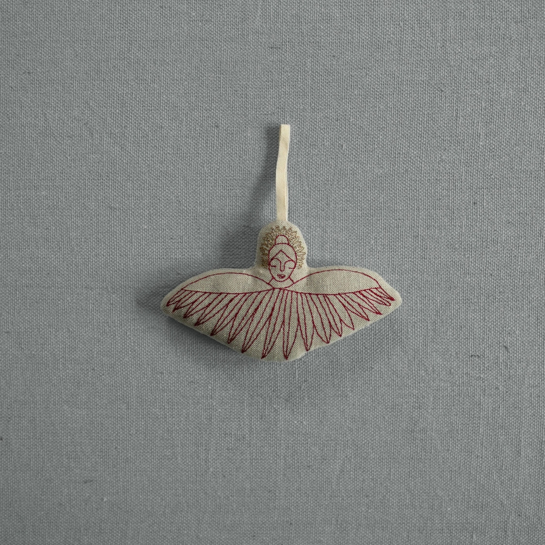 Cupid's Bow Ornament - Elegant Valentine's Day Decor for Home, Wedding, Party & Romantic Gifts | Perfect for Christmas Tree, Wall Hanging & DIY Crafts
