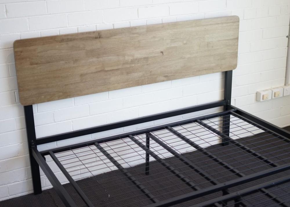 King Size Bed Frame - Sturdy Black Metal Platform Bed with Maple Finish | Perfect for Modern Bedrooms, Guest Rooms & Master Suites
