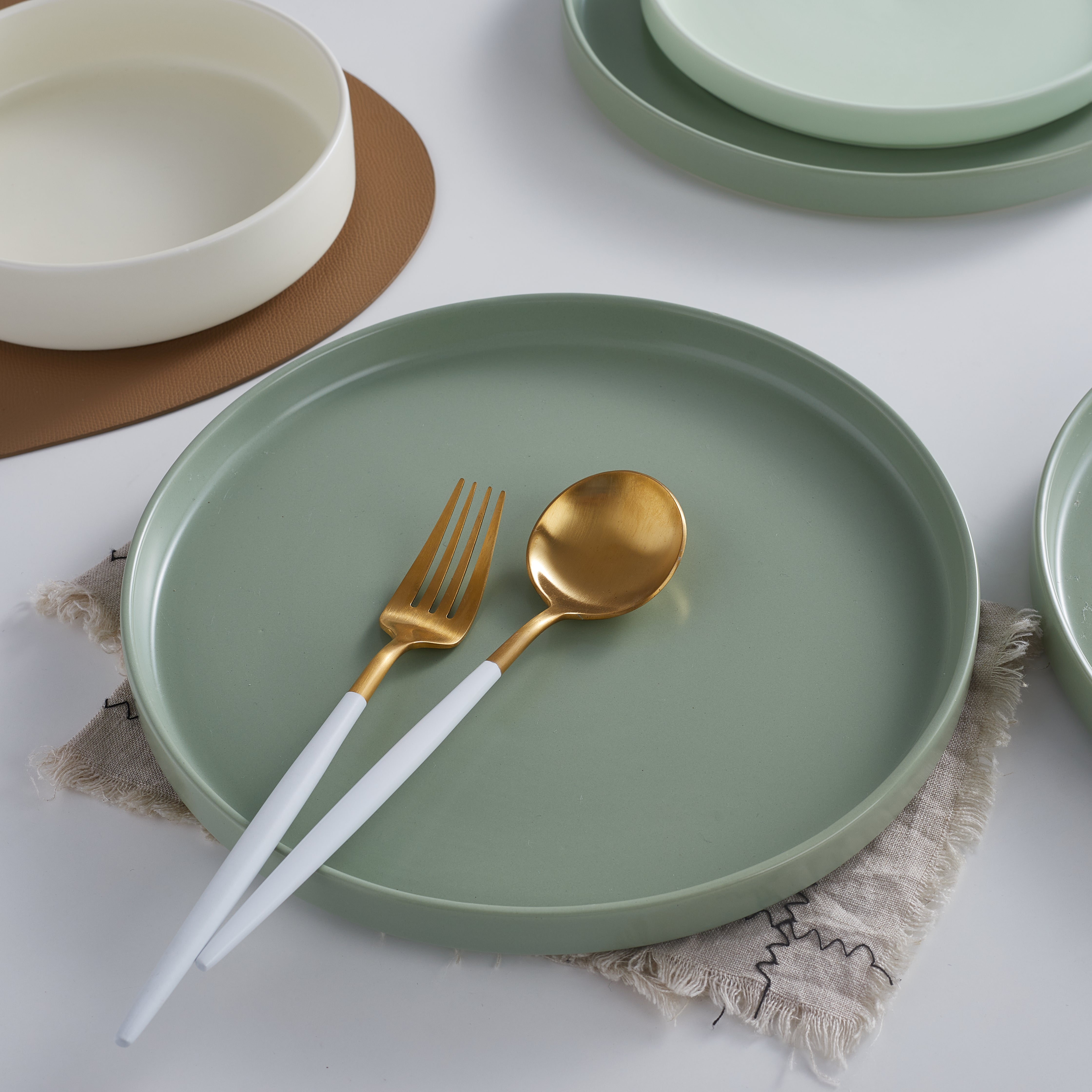 Premium Stella Porcelain Dinner Plate Set - 6-Piece Elegant Bone China Plates for Formal Dining, Holiday Entertaining & Everyday Use
