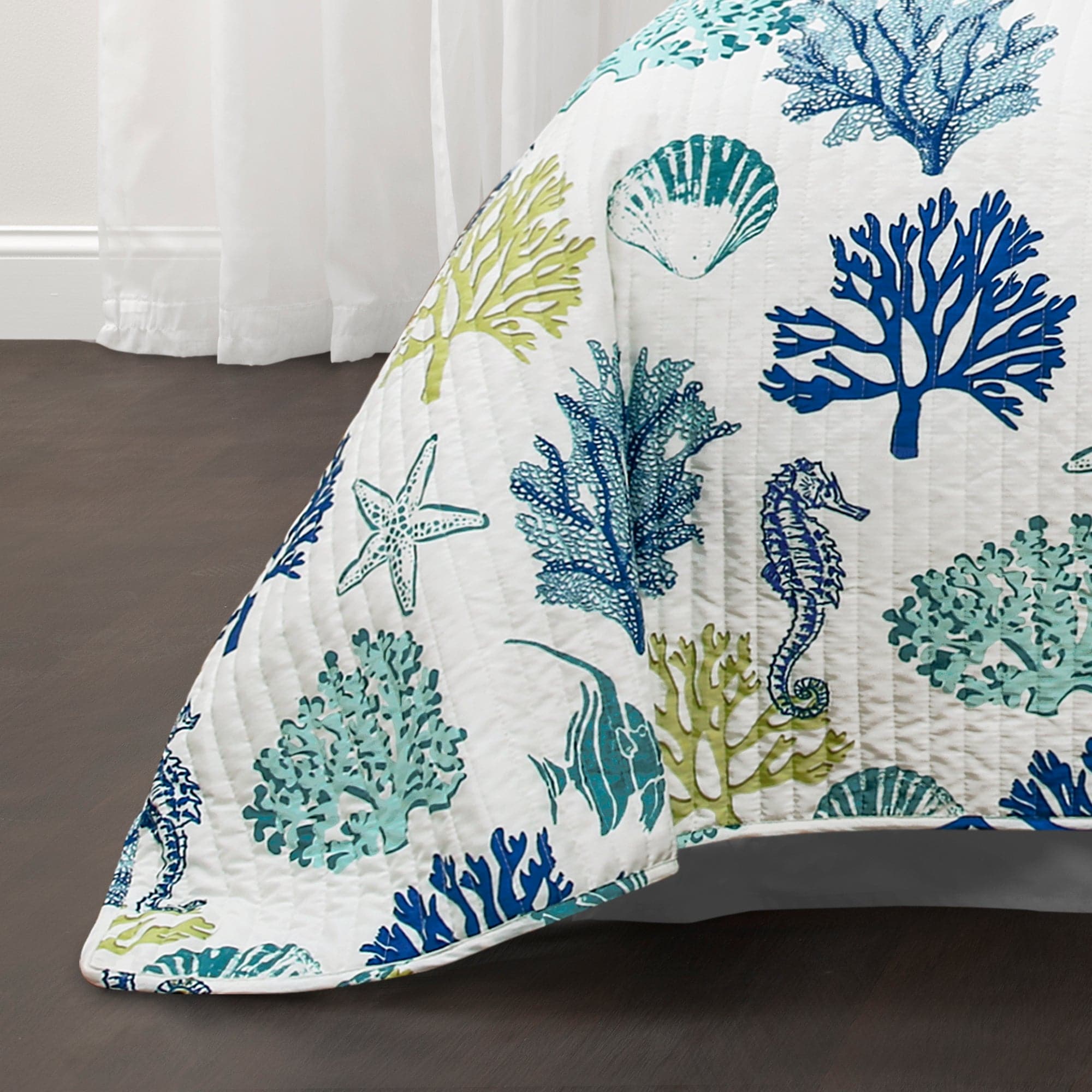 Coastal Reef Quilt 3-Piece Bedding Set | Ocean Theme Comforters for Beach House & Coastal Decor | Perfect for Guest Rooms, Vacation Homes & Nautical Bedrooms
