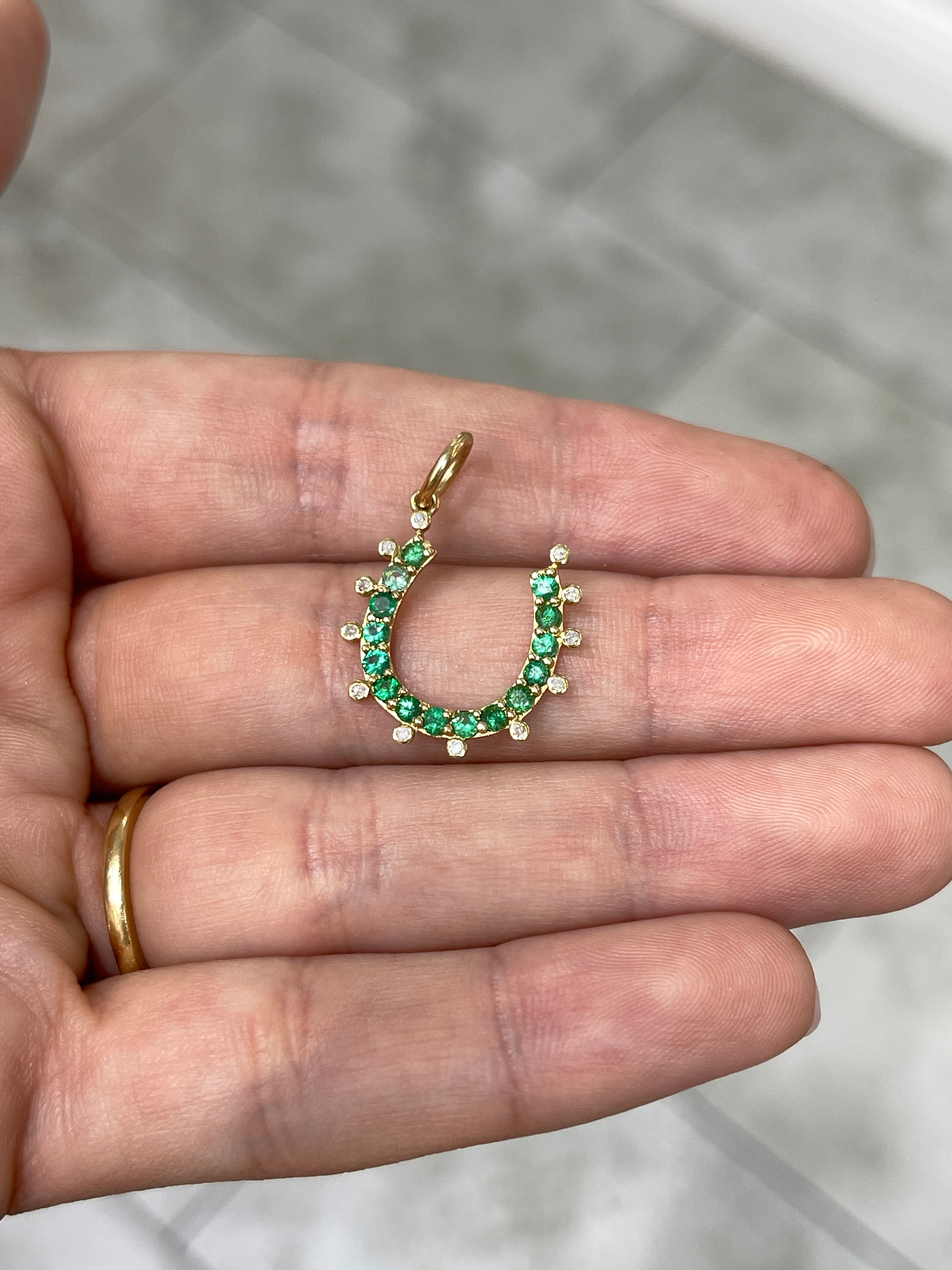 0.98tcw 14K Gold Emerald & Diamond Horseshoe Pendant Necklace for Women - Elegant Lucky Charm Jewelry Gift for Birthday, Anniversary & Special Occasions