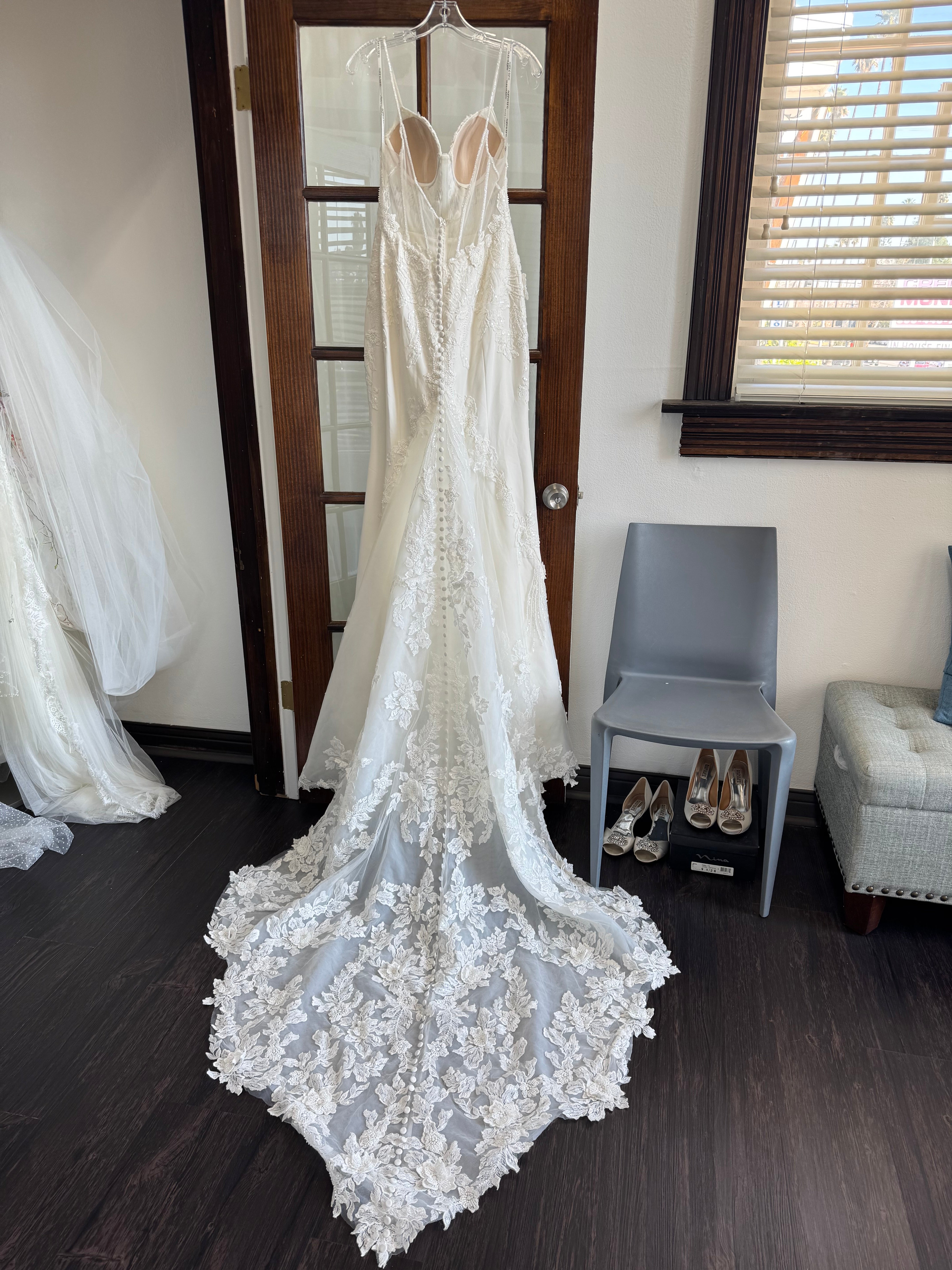 Martina Liana 1390 Wedding Dress - Elegant A-Line Lace Bridal Gown for Church Ceremony & Formal Reception