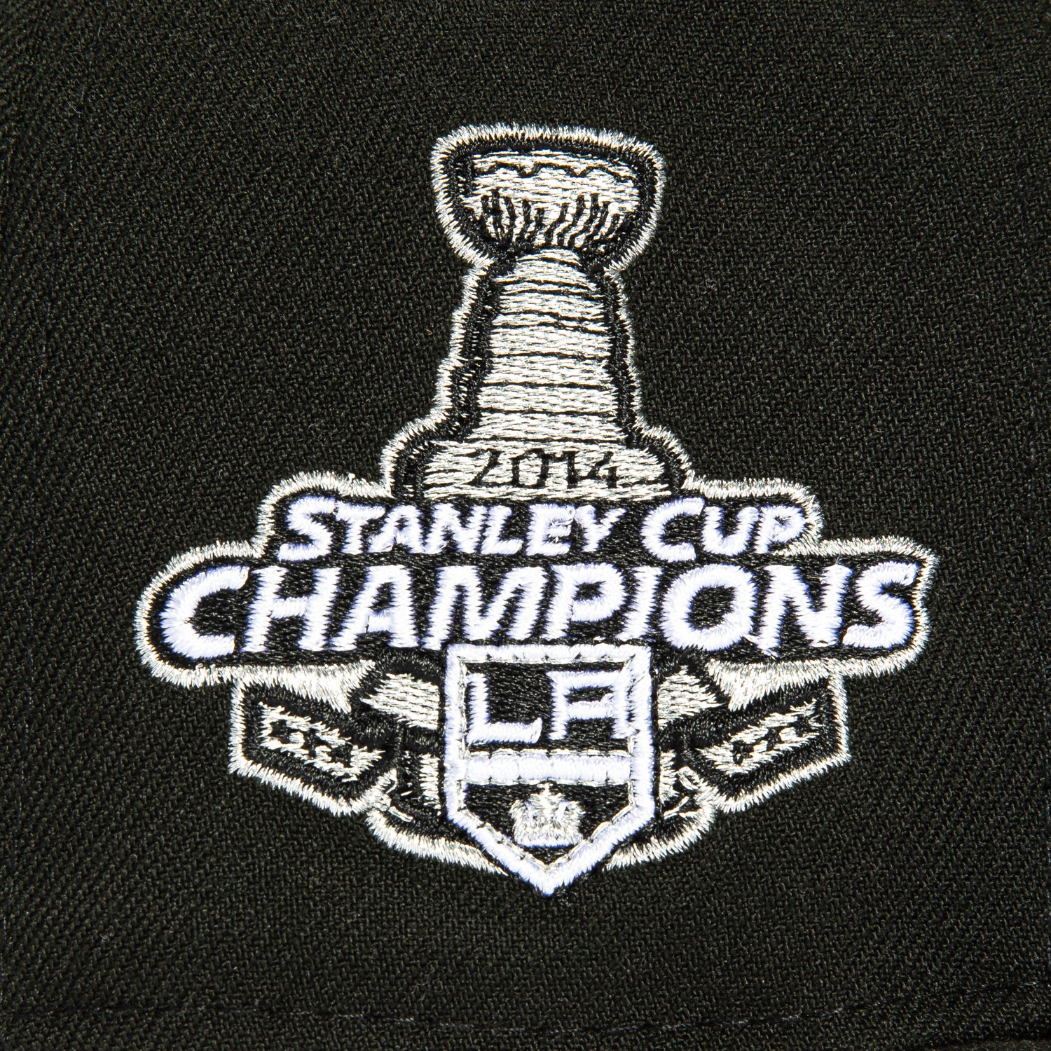 New Era 59Fifty Los Angeles Kings 2014 Stanley Cup Patch Snapback Hat - Official NHL Hockey Cap for Men, Black - Perfect for Hockey Games, Fan Collections & Streetwear Fashion