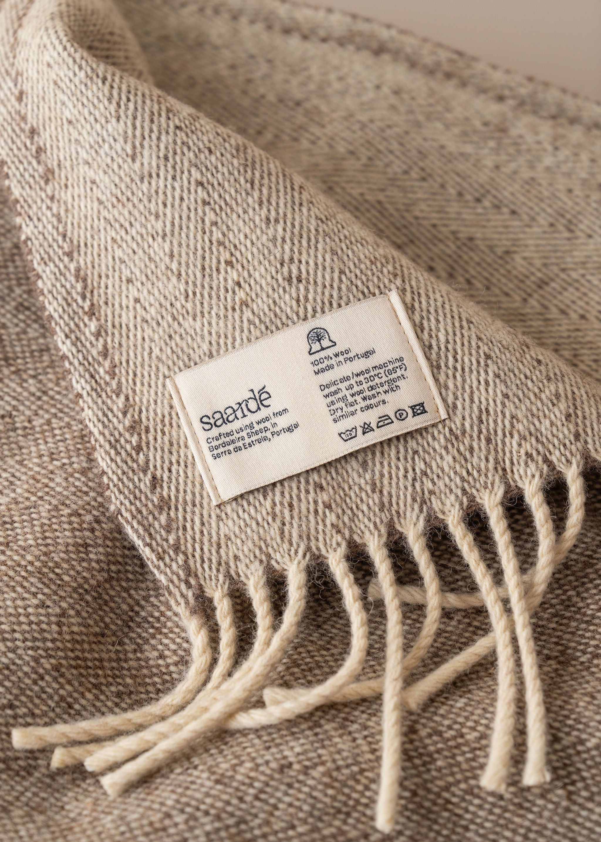 Premium Serra da Estrela Wool Throw Blanket & Bed Cover - Luxurious Truffle Brown for Cozy Bedroom & Living Room Decor | Perfect for Winter Warmth, Sofa Throws & Home Styling