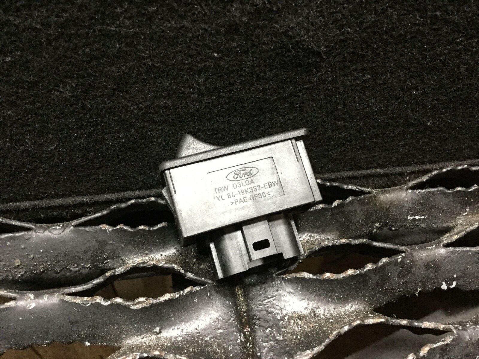 Original Ford Escape Dashboard Coin Holder 2001-2007 OEM Replacement - Perfect for Organizing Coins, Parking Tickets & Small Items While Driving