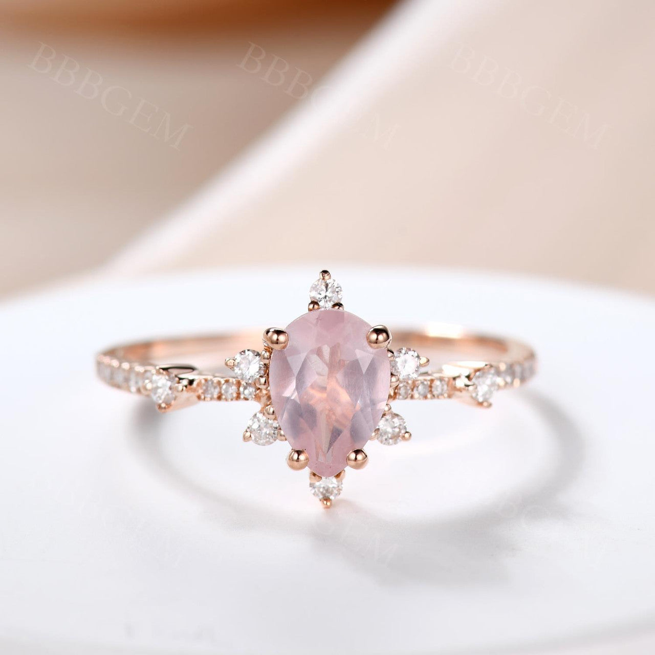 0.8 Carat Rose Quartz Engagement Ring with Diamond Band - Elegant Pear Shaped Wedding Ring for Women, Perfect for Proposals, Anniversaries & Romantic Gifts