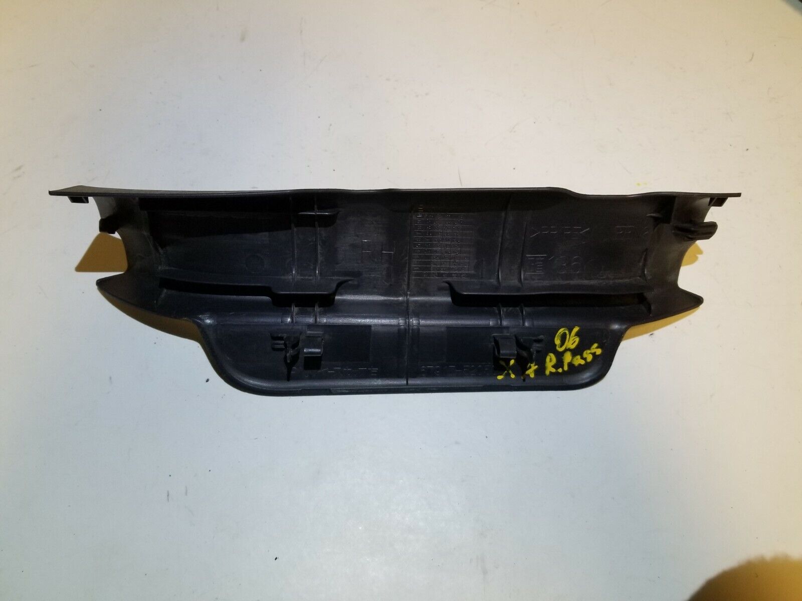 04 05 06 Scion XA Right Rear Passenger Side Door Sill Scuff Plate Trim Cover - OEM Replacement Part for Car Interior Protection & Style Upgrade