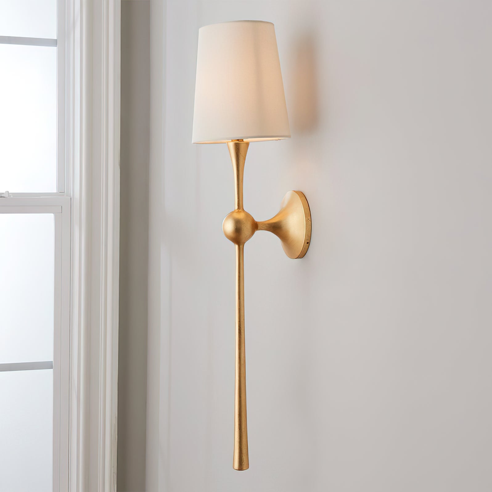 Dagny Modern Wall Light - Sleek LED Sconce for Living Room, Bedroom & Hallway - Energy Efficient Indoor Lighting Fixture - Perfect for Home Decor & Ambient Illumination