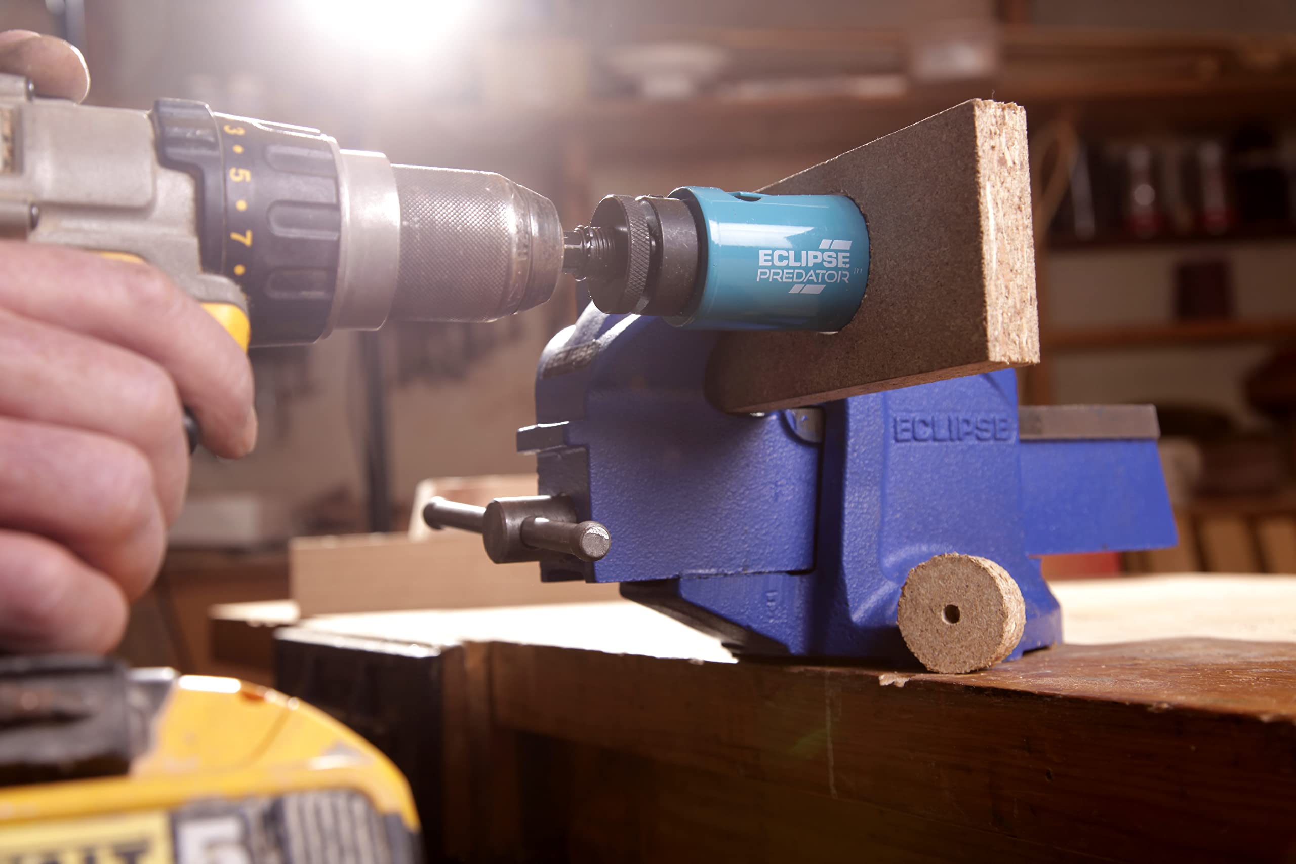 ECLIPSE TOOLS EC-TCTH32 32mm Hole Saw - Premium Bi-Metal Cutting Tool for Wood, Metal & Plastic - Perfect for DIY Projects & Professional Construction Work