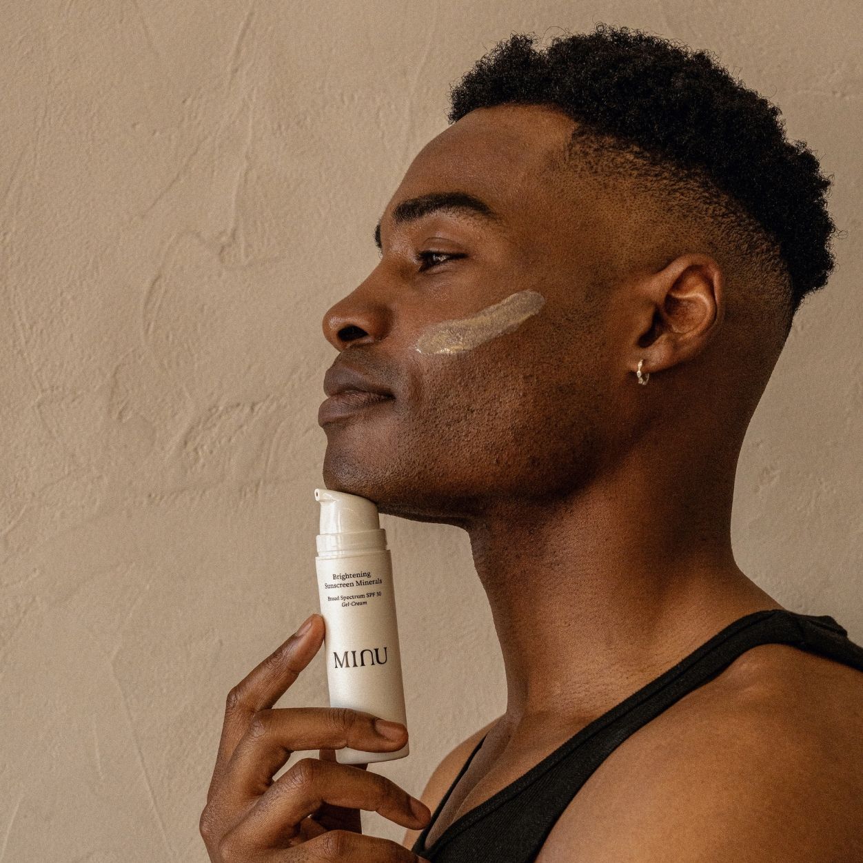 Brightening Mineral Sunscreen SPF 30 Gel Cream - Broad Spectrum UVA/UVB Protection, Non-Greasy & Reef Safe - Perfect for Daily Face & Body Use at Beach or Outdoor Activities