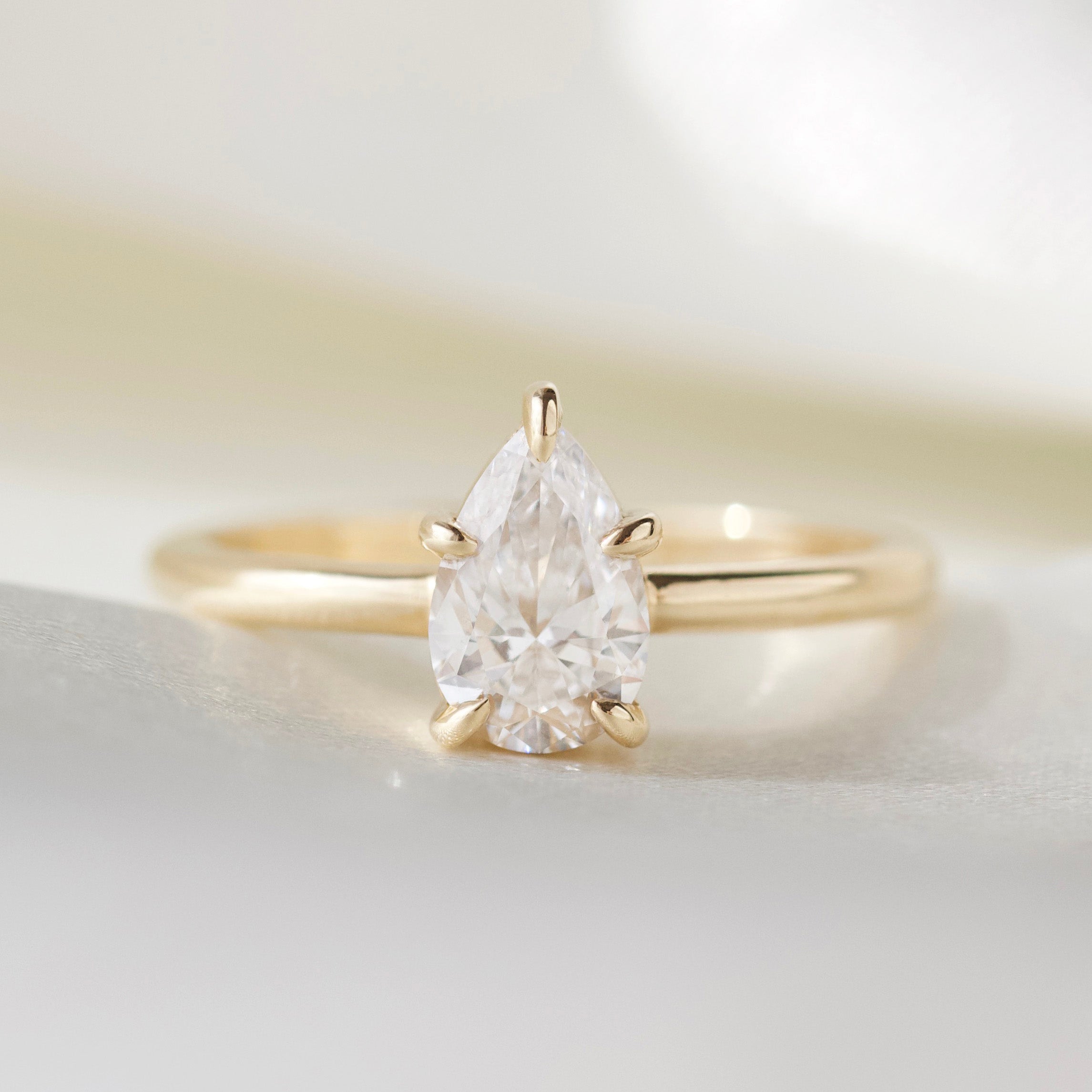Exquisite Isla Pear Solitaire Diamond Ring - 14K White Gold Engagement Ring for Women | Perfect for Proposals, Anniversaries & Special Occasions