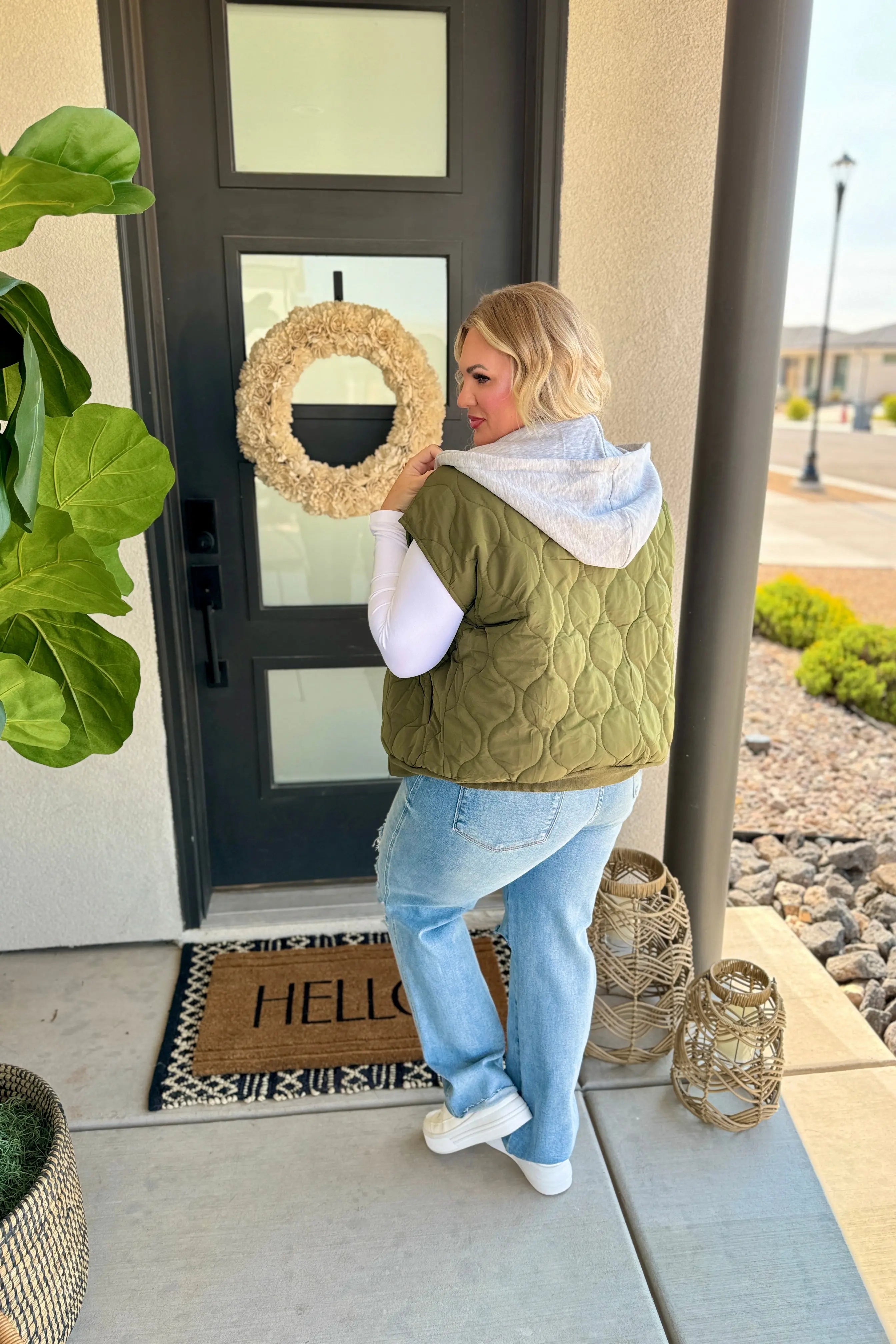 PREORDER: Cheyenne Hooded Puffer Vest for Women - Lightweight Winter Jacket in Black & Navy Blue | Outdoor Hiking, Camping & Cold Weather Fashion