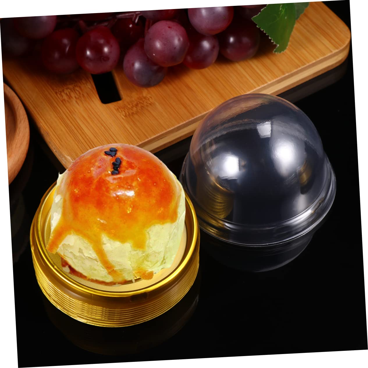 100Pcs Round Plastic Egg Yolk Crisp Packing Box with Golden Tray - Dome Cupcake Containers for Baking, Dessert Display & Individual Serving - Perfect for Party Favors, Wedding Desserts & Bakery Packaging