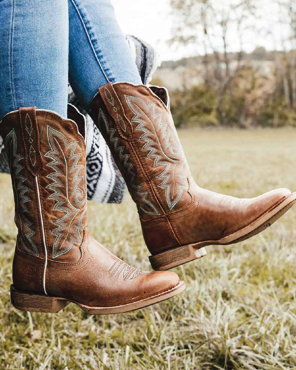 Durango Women's Rebel Pro Western Boots - Burnished Sand Leather Cowgirl Boots for Riding, Country Dancing & Outdoor Adventures