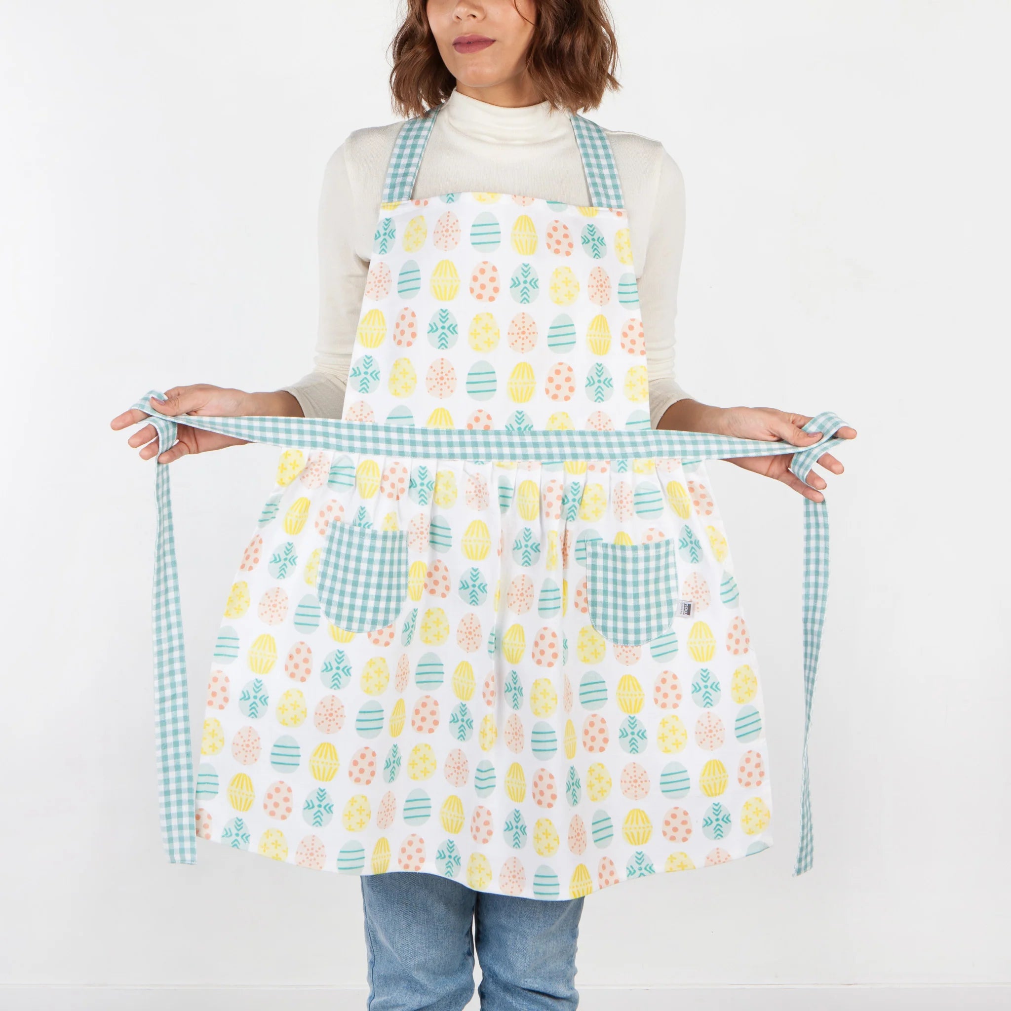 Now Designs Cotton Classic Apron - Adjustable & Durable Kitchen Apron for Cooking, Baking, BBQ - Perfect Easter Gift for Women & Men - Ideal for Home Chefs, Holiday Cooking, and Easter Egg Decorating