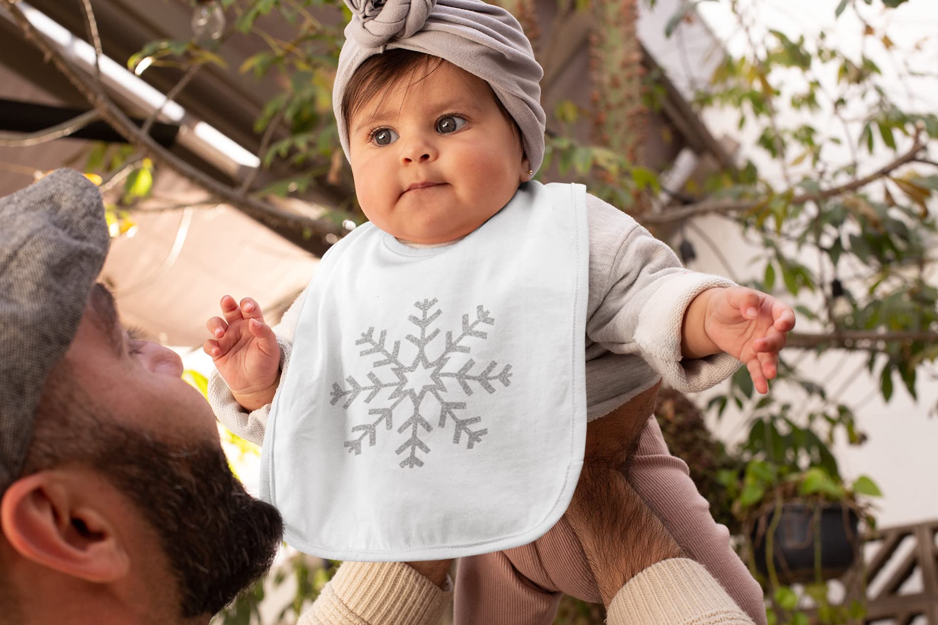 Snowflake Iron On Decal - DIY Winter Crafts Vinyl Transfer Patch for Clothing, Hats, Bags - Quick 5 Minute Application (Green Grass Glitter) - Perfect for Holiday Gifts, Christmas Decor & Winter Apparel Customization