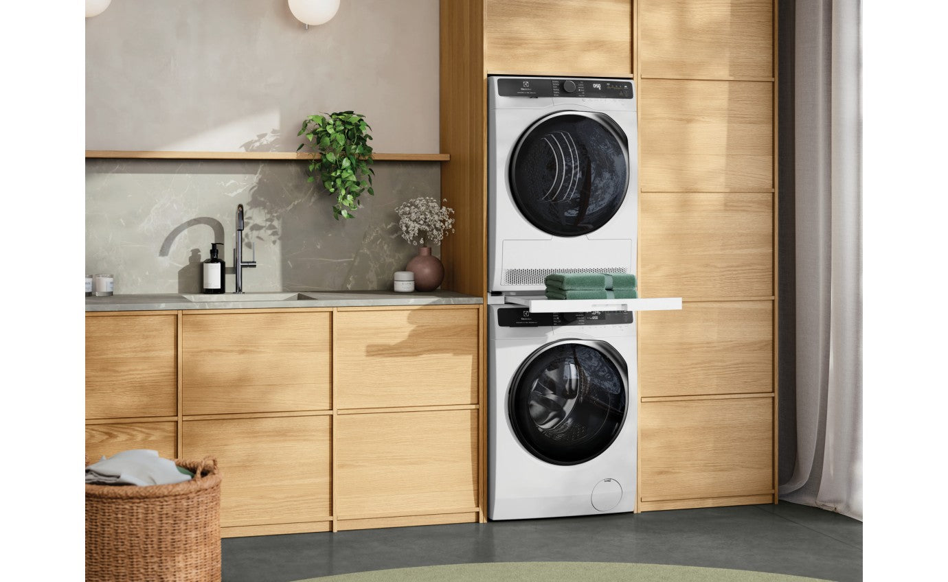 Electrolux 9kg UltimateCare 700 Heat Pump Dryer with 3D Sense Technology - EDH903R7WC - Energy Efficient Laundry Solution for Homes & Apartments