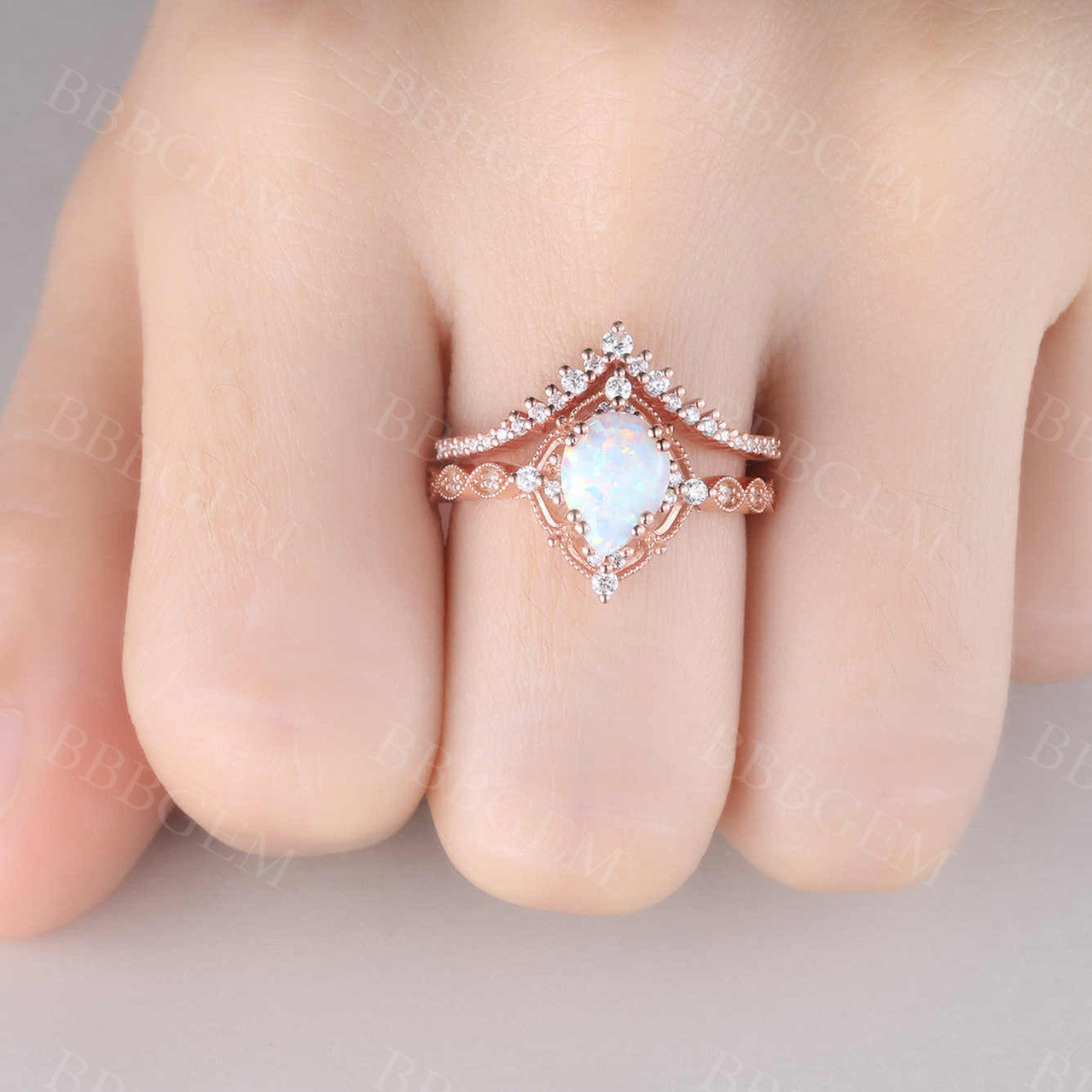 Vintage White Opal Engagement Ring Set - 14K Rose Gold Wedding Band for Women, Bridal Anniversary Jewelry Gift (Perfect for Proposals, Weddings & Romantic Occasions)