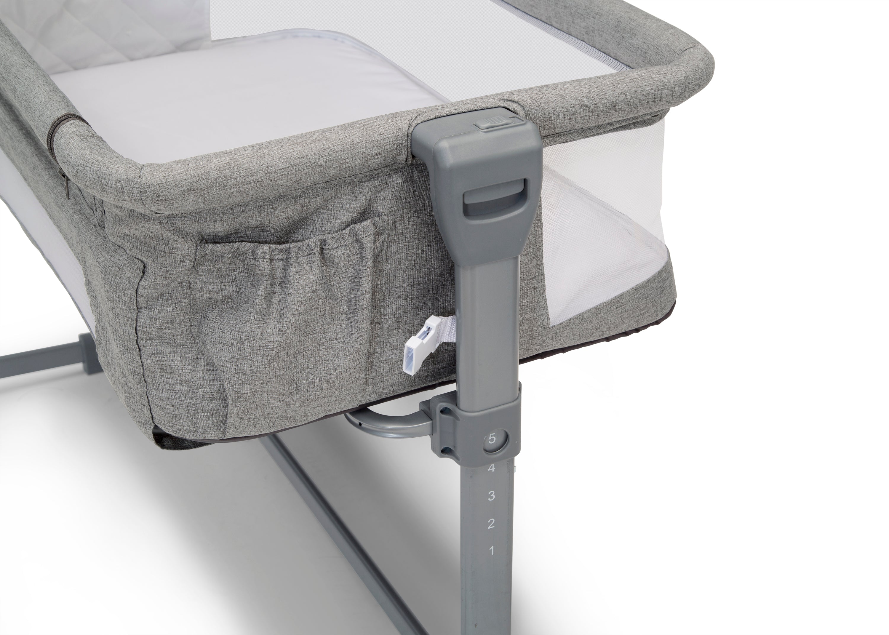 Close2Me Bedside Baby Bassinet - Portable Crib for Newborns & Infants - Adjustable Height Co-Sleeper for Safe Sleeping - Perfect for Nursery, Bedroom & Travel Use