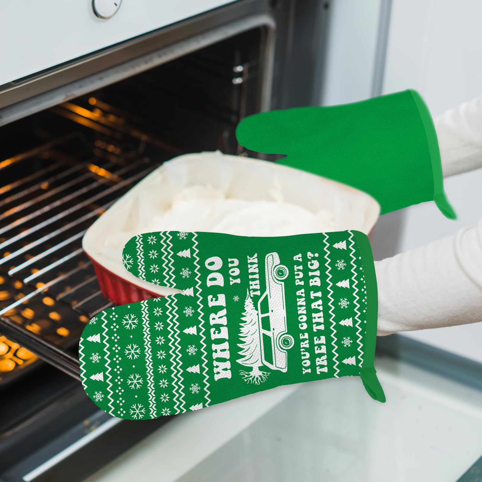Funny Christmas Oven Mitts and Pot Holders Set of 2 - Griswold Family Christmas Vacation Kitchen Decor - Heat Resistant Baking BBQ Cooking Gloves - Perfect Gift for Holiday Cookie Baking and Festive Kitchen Decorations