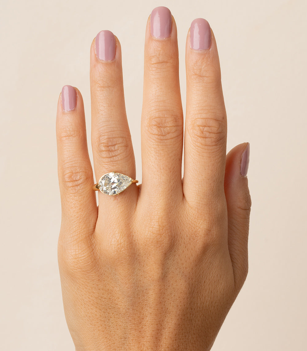 5 Carat Pear-Shaped Champagne Diamond Engagement Ring for Women - Elegant Wedding & Proposal Jewelry Gift