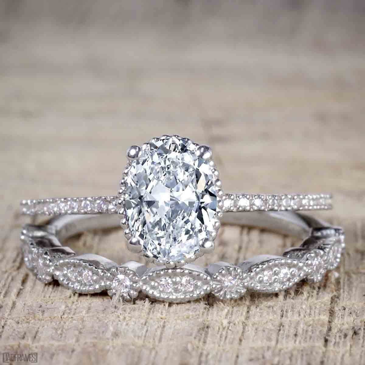 1.25 Carat Oval Cut Moissanite Diamond Wedding Ring Set in 18k White Gold Plating - Perfect for Engagement, Anniversary & Bridal Jewelry Gifts