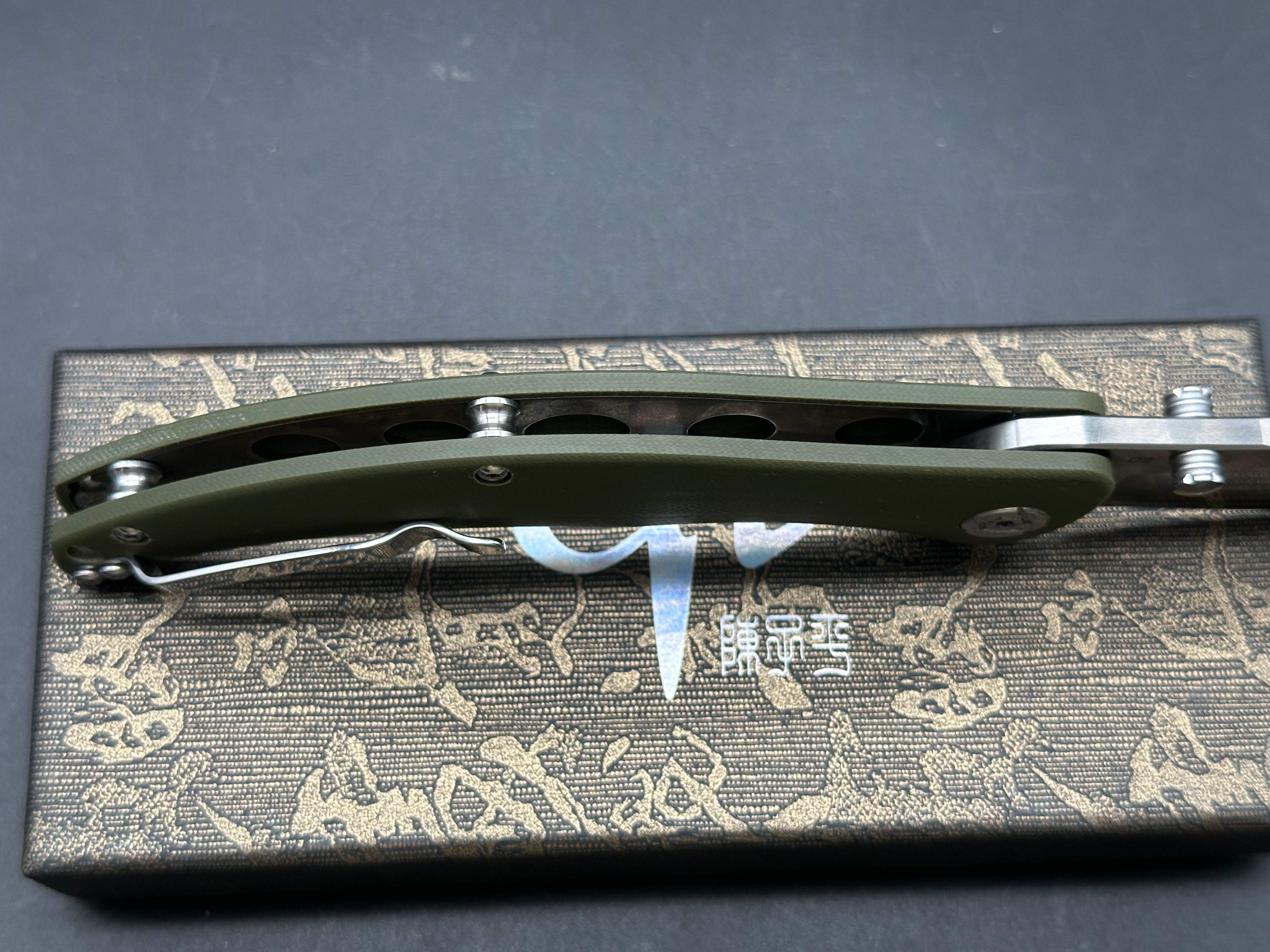CH KNIVES Sultan Folding Pocket Knife - Army Green G10 Handle, D2 Steel Plain Edge Blade - Outdoor Camping, Hiking, Survival & EDC Tool
