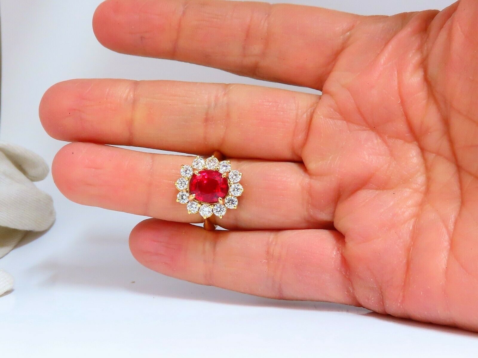 GIA Certified 4.04 Carat Natural Red Spinel Diamond Ring in 18K Gold - Unheated & Untreated Gemstone for Engagement, Anniversary & Special Occasions