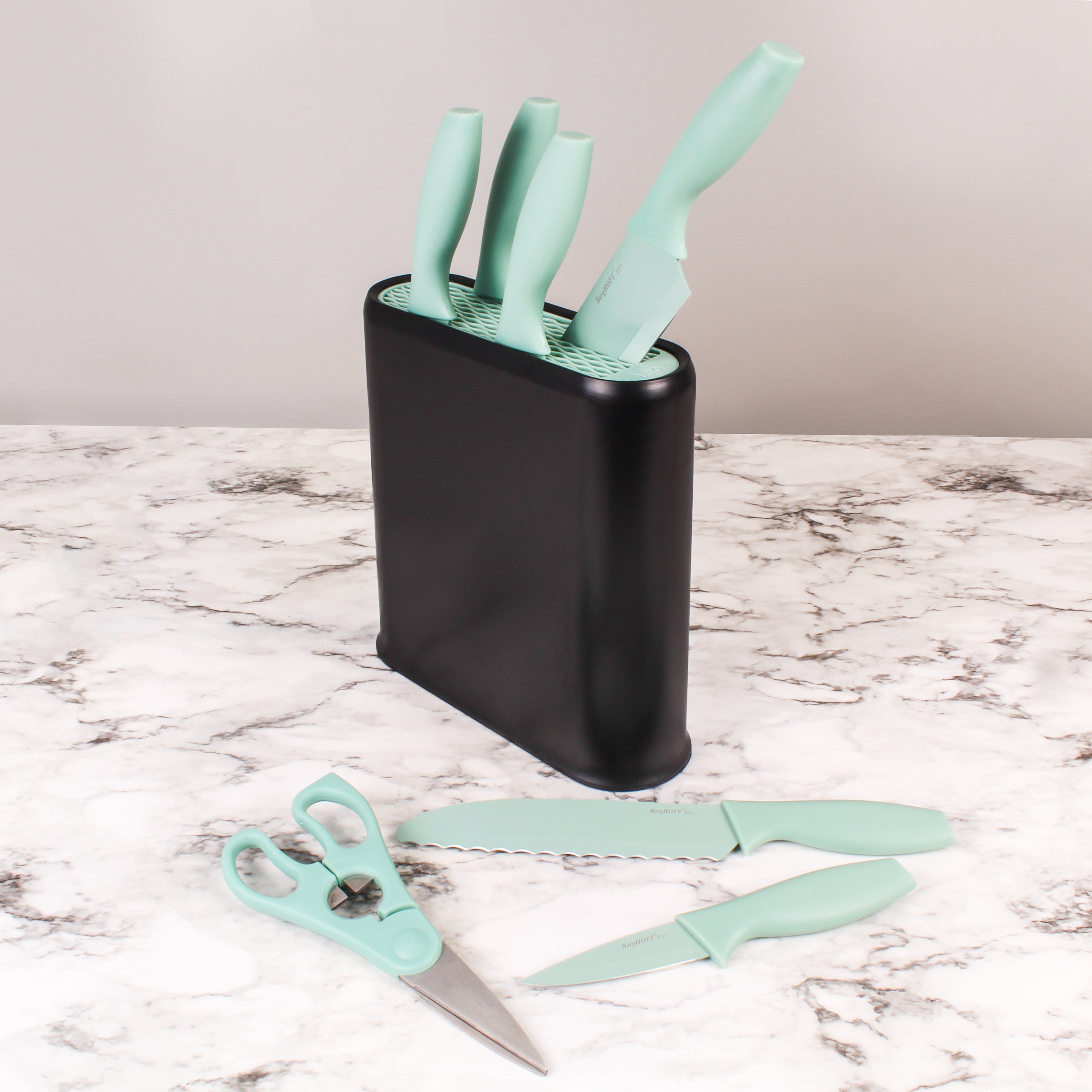 BergHOFF Leo 8-Piece Stainless Steel Kitchen Knife Set with Universal Knife Block - Mint Green | Professional Chef Knives for Cooking, Slicing & Dicing | Perfect for Home Kitchens & Culinary Enthusiasts