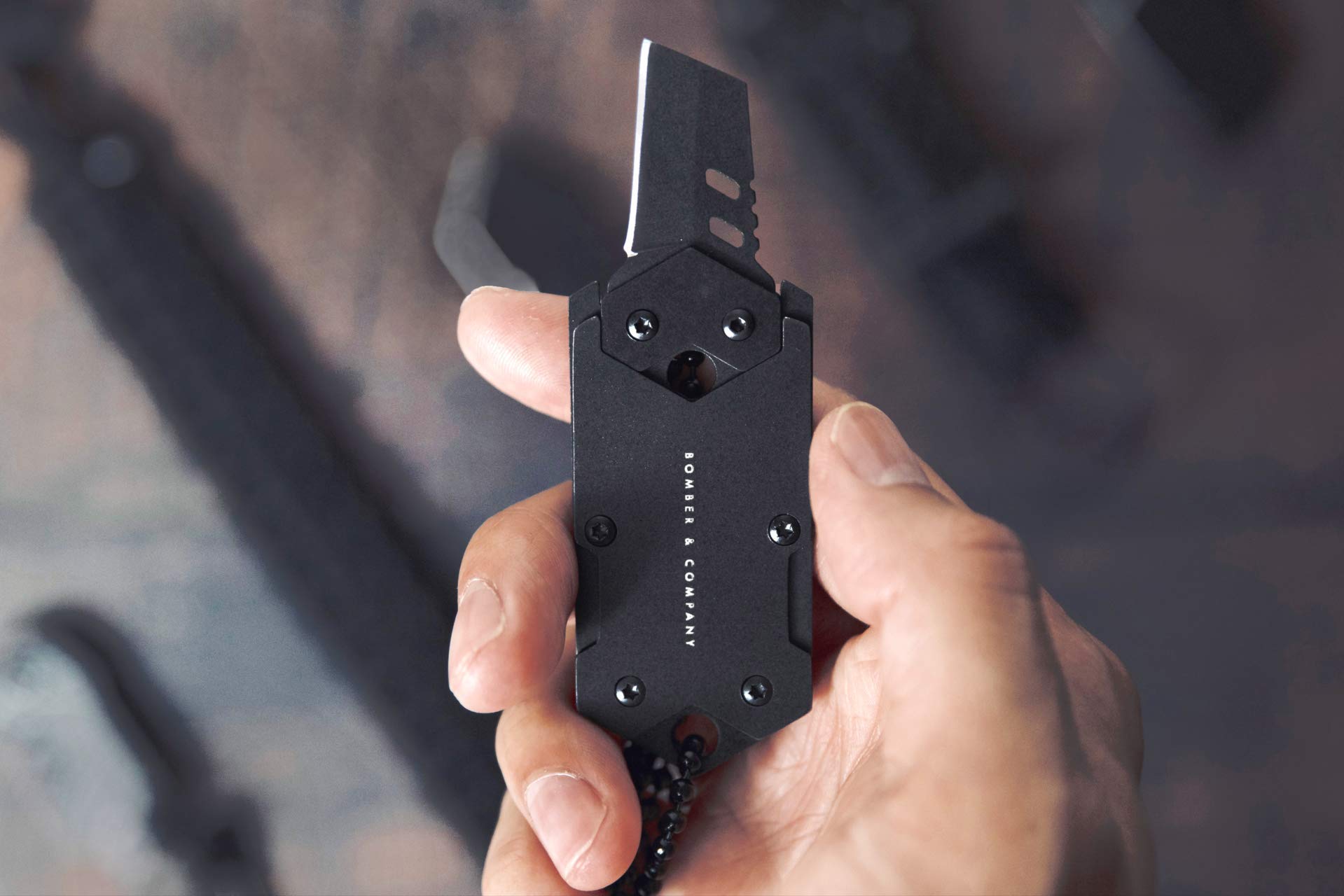 ZCYINGQ B-2 Military Dog Tag Knife - Stainless Steel Survival Knife with Neck Chain - Perfect for Outdoor Camping, Hiking, and Emergency Preparedness
