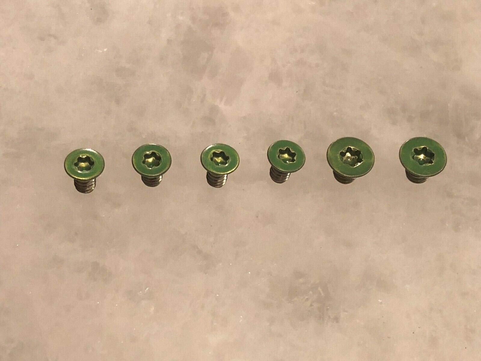 Original: Green Replacement Scale & Pivot Screws for Spyderco Manix 2 G10 & XL - Set of 6   Optimized: Spyderco Manix 2 G10 & XL Green Replacement Scale & Pivot Screws (6-Piece Set) - Perfect for Knife Repair, Customization & Maintenance
