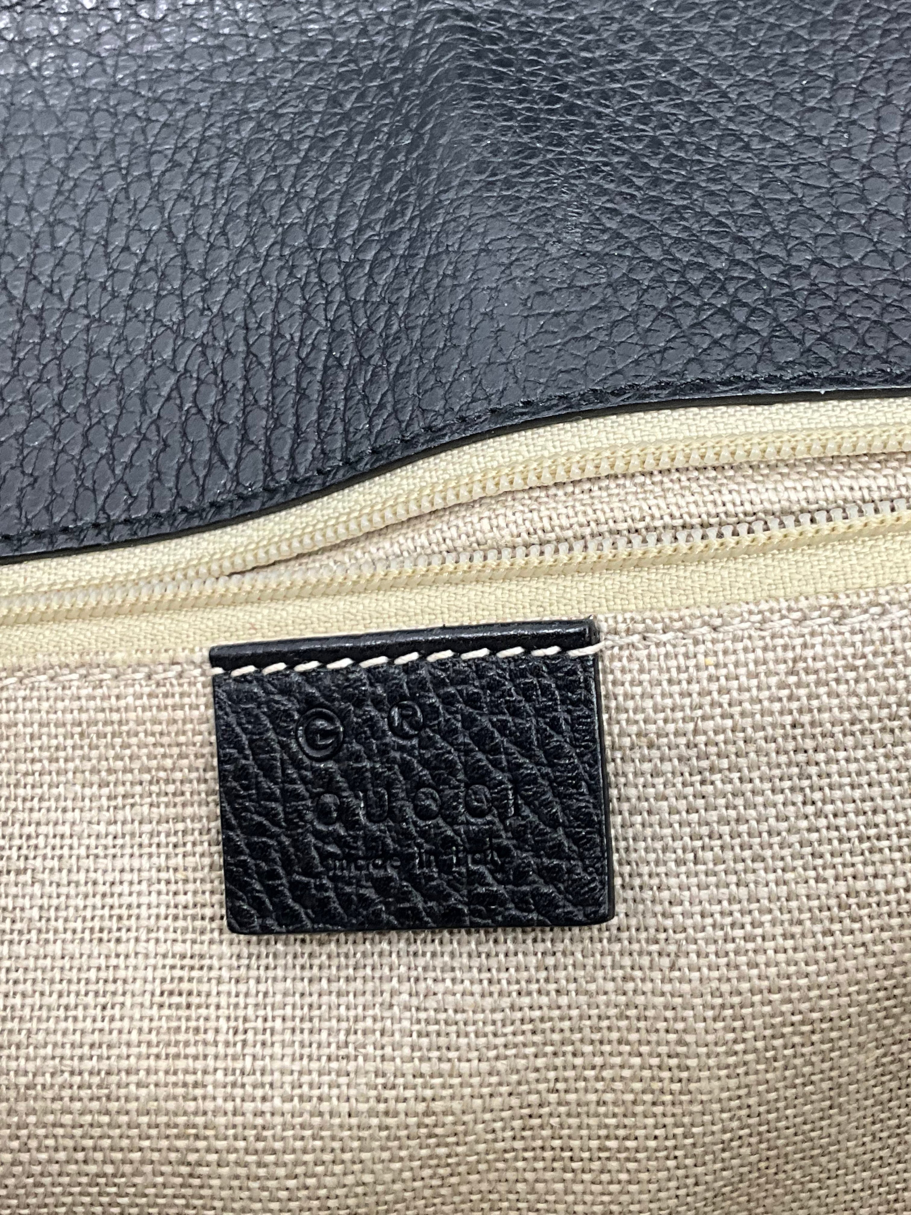 Gucci GG Interlocking Medium Dollar Leather Shoulder Bag for Women - Luxury Designer Handbag for Work, Travel & Evening Events