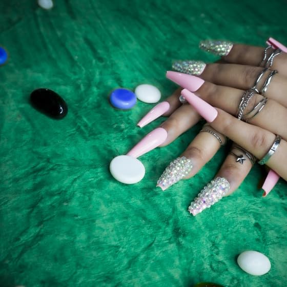 FLAP BEAUTY® Press on Nails - 24pcs Self Adhesive Fake Nails with Bling Sequins, Full Cover False Nails for Women & Girls (Peach) - Perfect for Parties, Weddings, Date Nights & Special Occasions