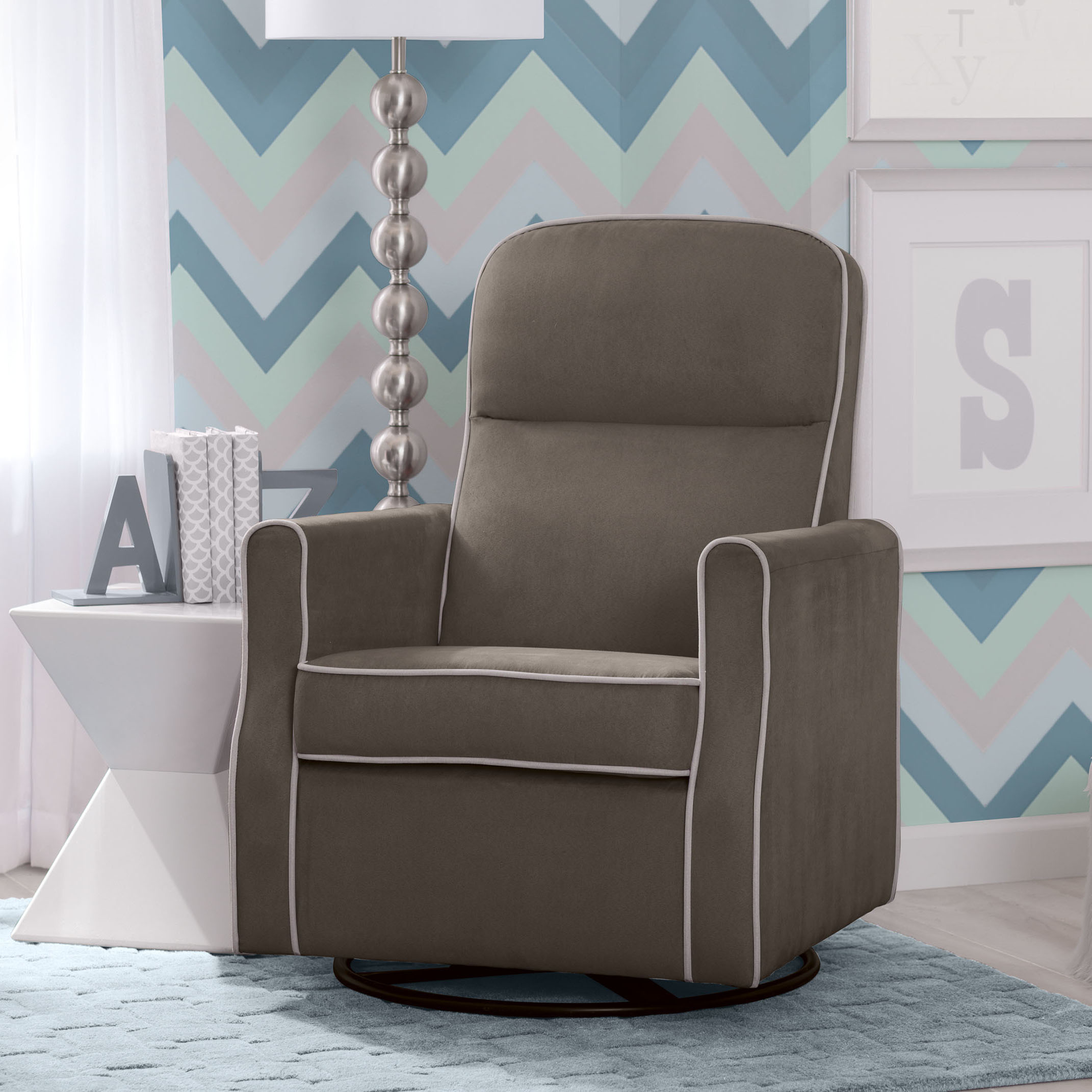 Graphite with Dove Grey (944)
