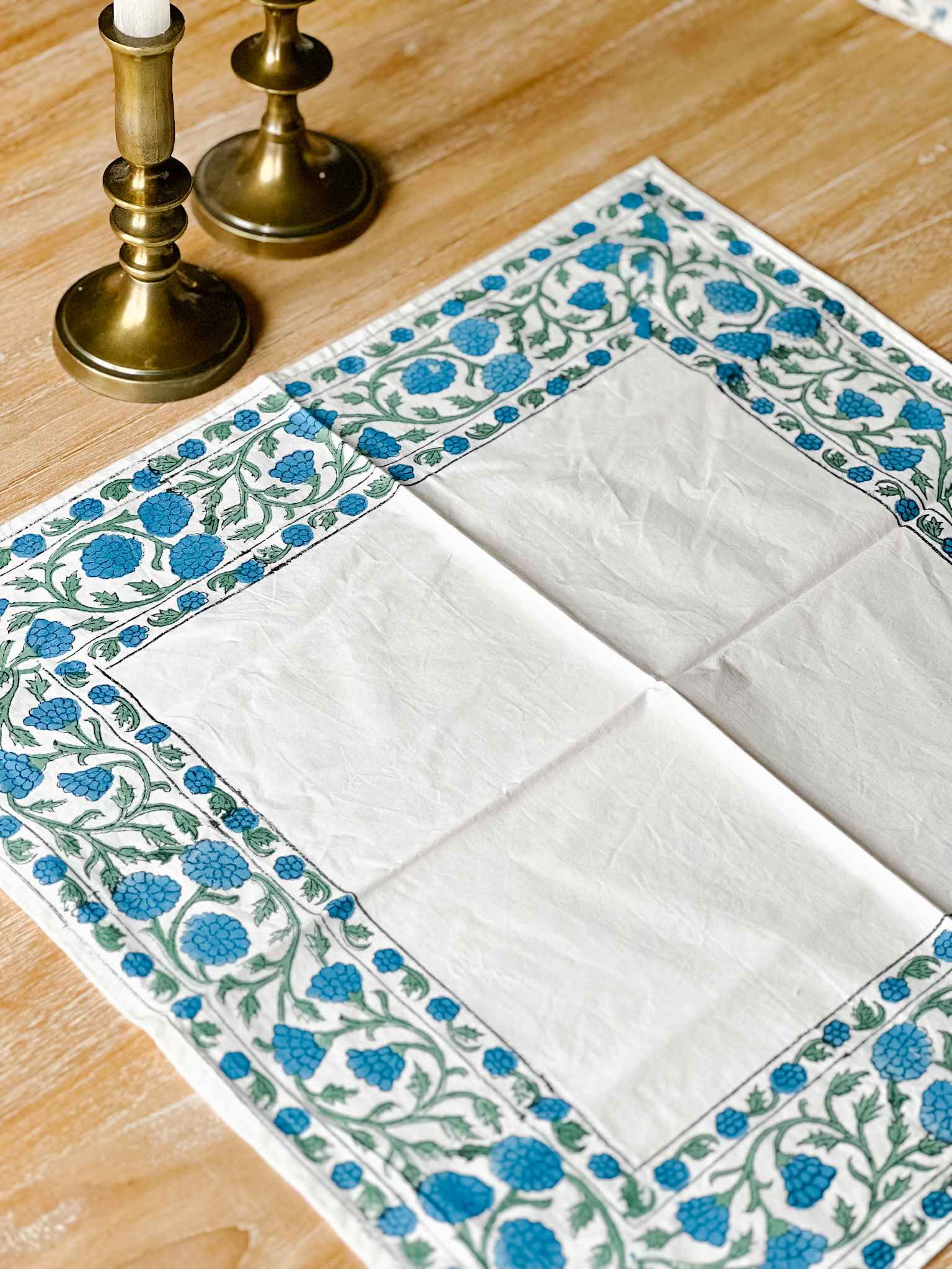 Premium Stella Maris Napkins Set of 4 - 100% Cotton Decorative Dinner Napkins for Formal Dining, Parties & Holiday Table Settings