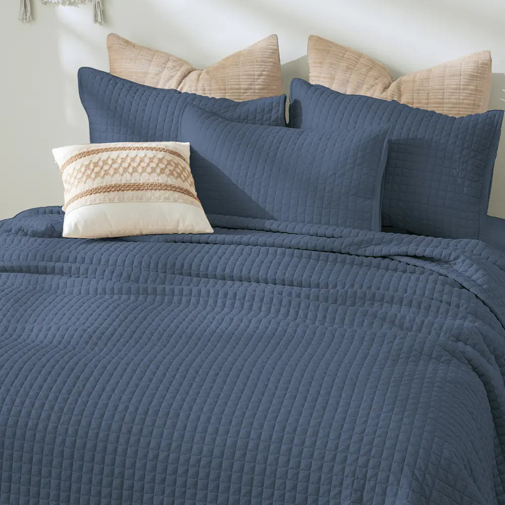 Luxury 3-Piece Cotton Waffle Weave Quilt Set - Soft & Breathable Bedding for All Seasons | Perfect for Master Bedroom, Guest Room & Dorm Decor