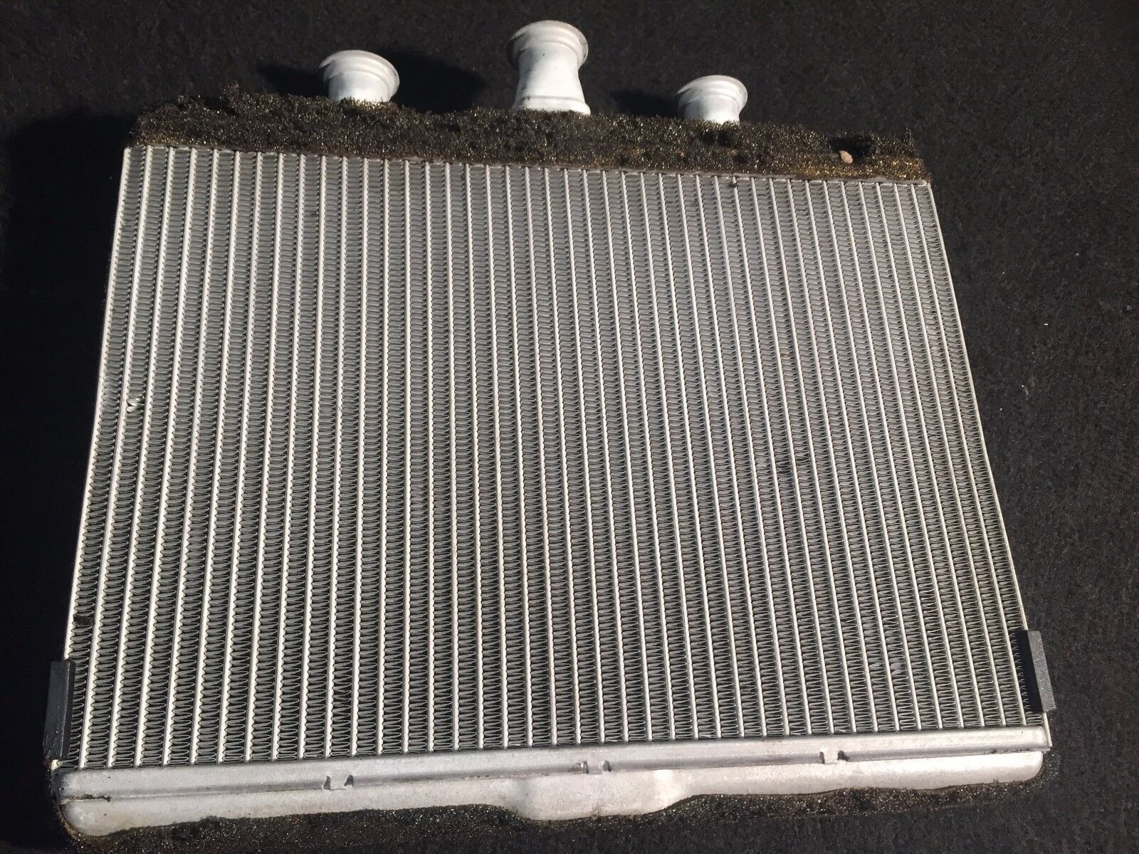 02 03 04 05 BMW 745i E65 Heater Core OEM Replacement Part - Perfect for Winter Driving & HVAC System Repair