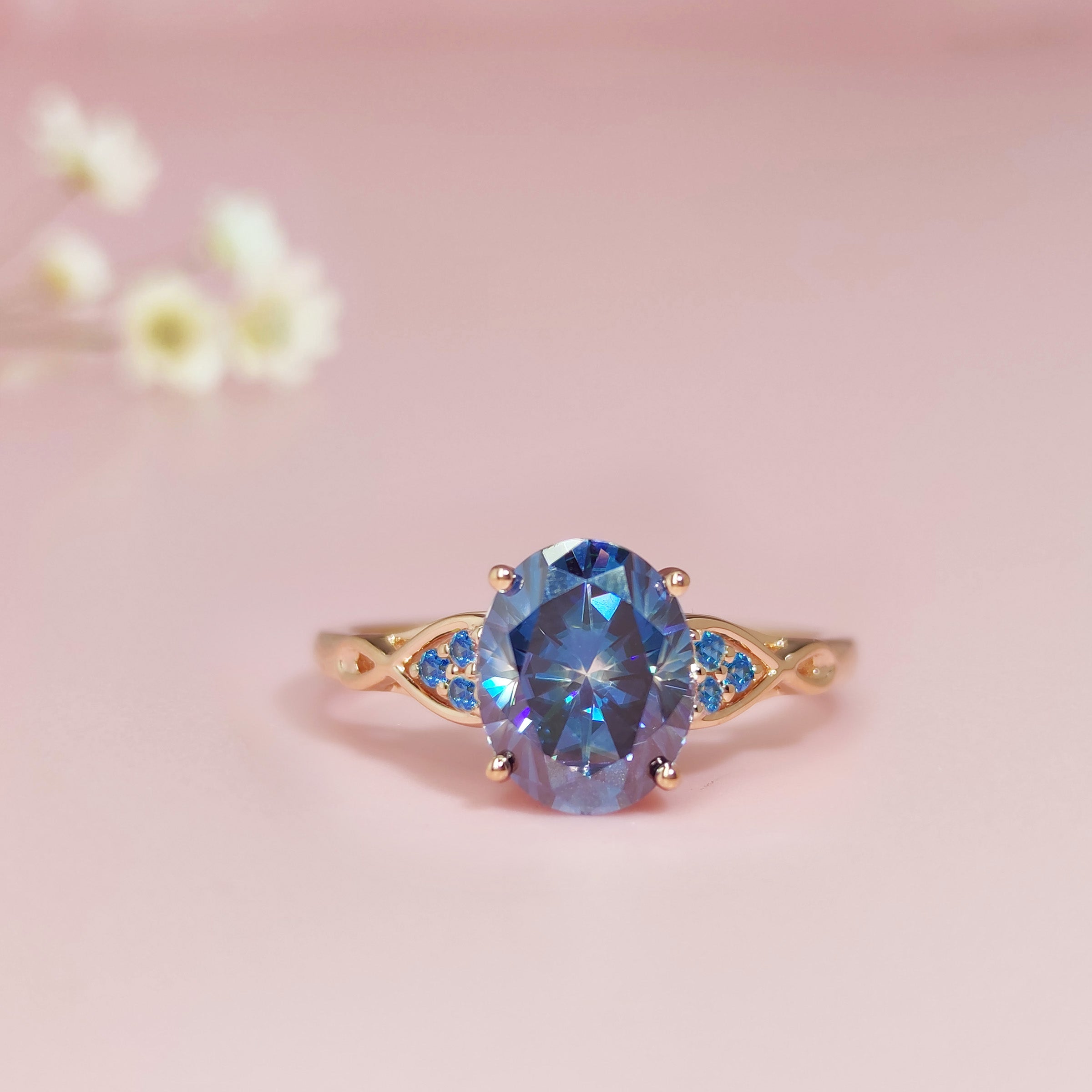 Luminous Memory Oval Moissanite Ashes Ring - Elegant Memorial Jewelry for Cremation Keepsake | Perfect for Remembrance, Sympathy Gifts & Special Occasions