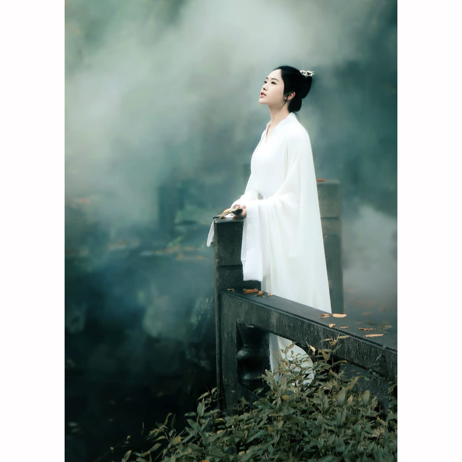 Elegant Traditional Chinese Hanfu Dress for Women - Flowing Ancient Han Dynasty Costume, Cosplay & Historical Reenactment, White (Medium) - Perfect for Tea Ceremonies, Cultural Events & Themed Parties