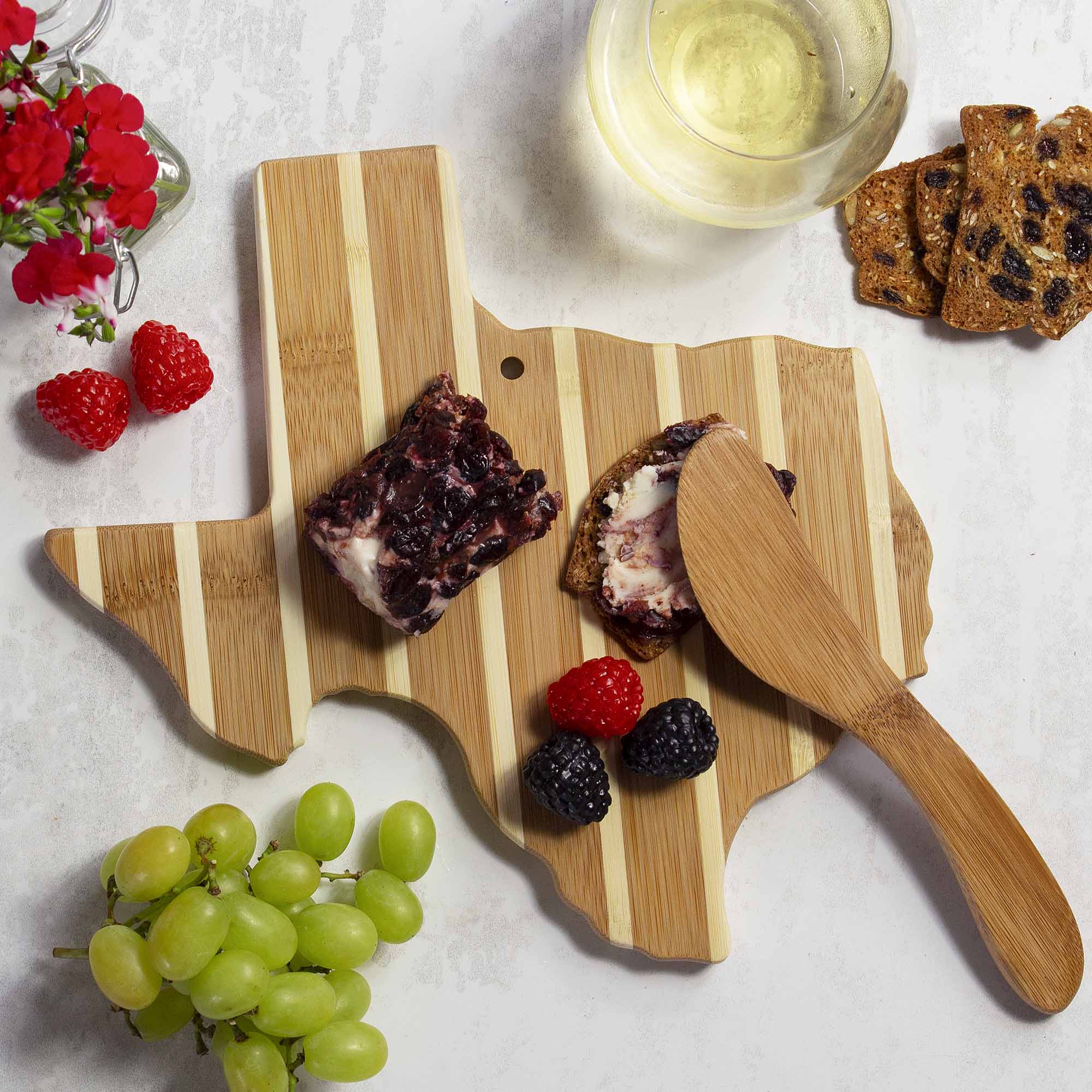 Texas Shaped Wooden Serving Board with Cheese Knife - Perfect for Charcuterie, Cheese Platters & Entertaining - Unique Housewarming & Wedding Gift Idea