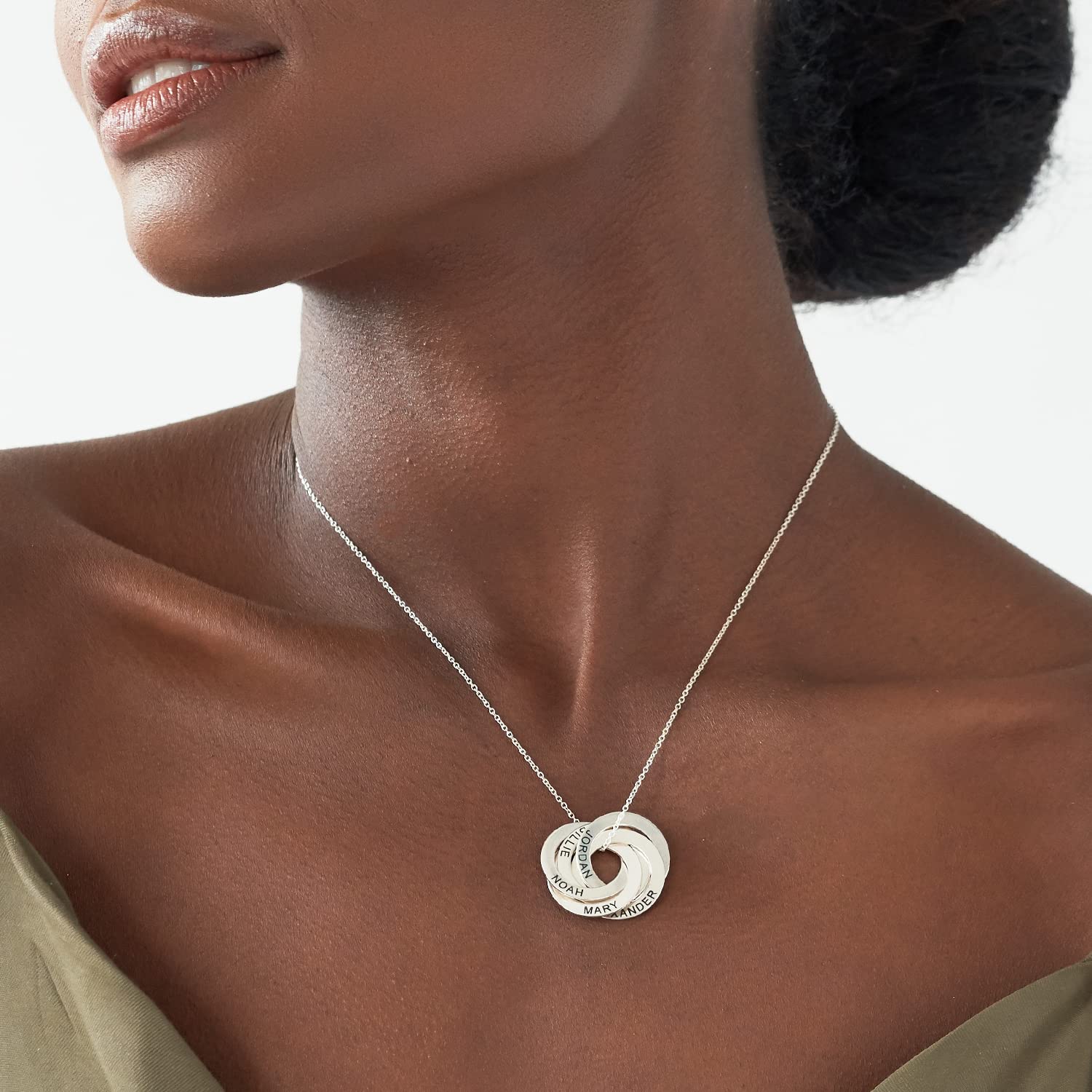 Personalized Russian Ring Round Circle Necklace with 4 Interlocking Rings - Custom Engraved Family Pendant Jewelry - Unique Gift for Women, Mom, Wife - Perfect for Mother's Day, Anniversary, Birthday - Elegant Everyday Wear & Special Occasions